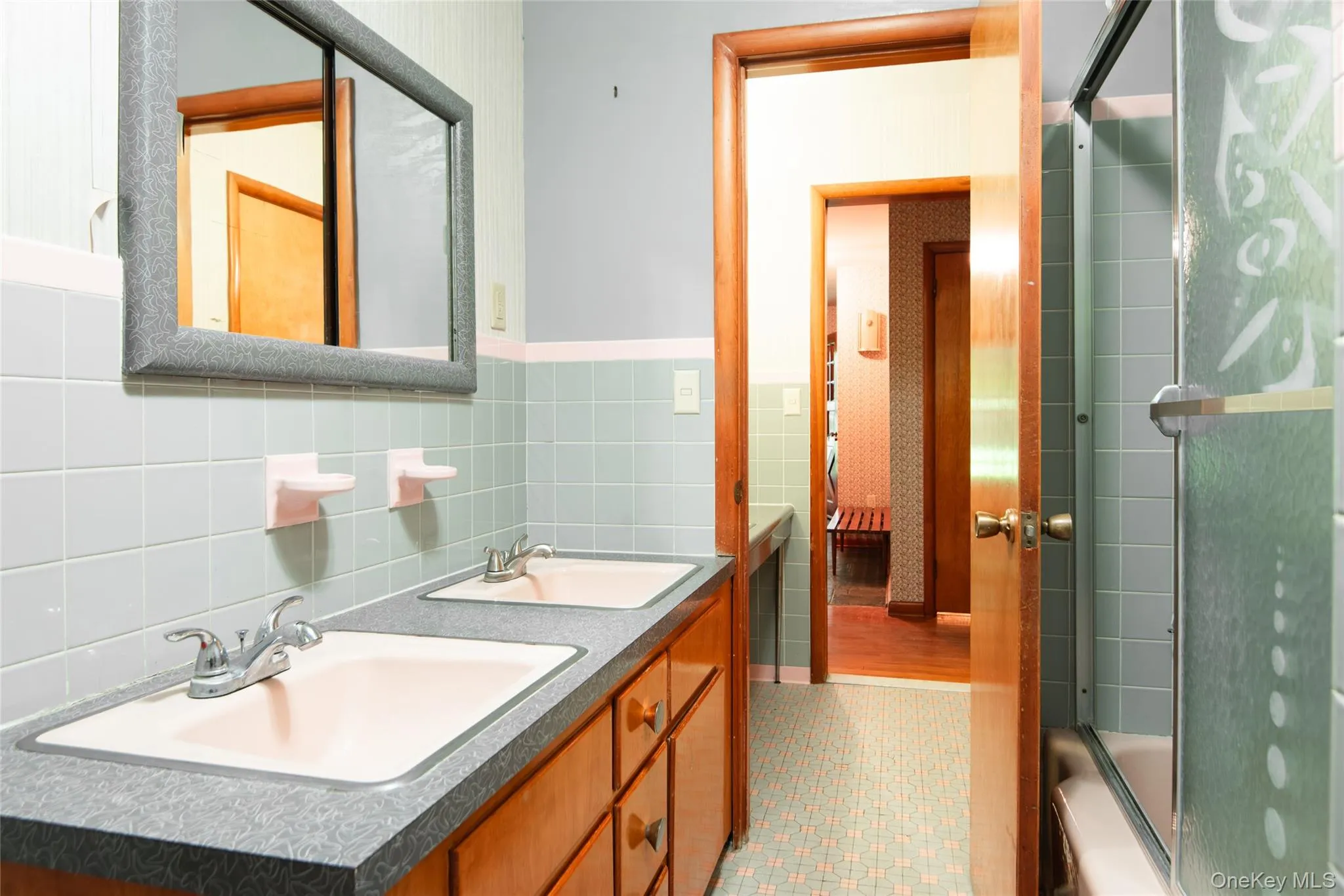 13 Edgewood Drive, New Paltz, NY, 4 Bedrooms Bedrooms, 7 Rooms Rooms,3 BathroomsBathrooms,Residential,For Rent,Edgewood,0,1055245 13 Edgewood Drive, New Paltz, NY, 4 Bedrooms Bedrooms, 7 Rooms Rooms,3 BathroomsBathrooms,Residential,For Rent,Edgewood,0,1055245
