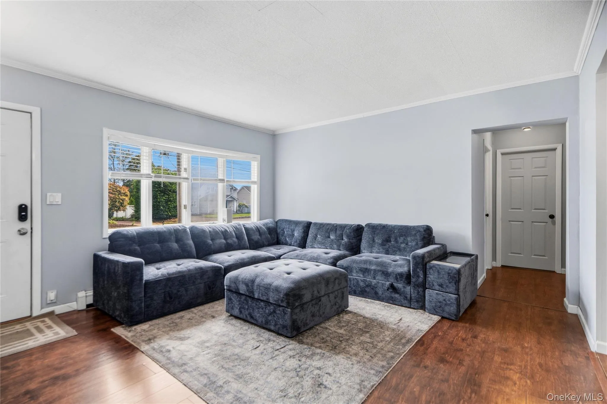 162 Carlls Path, Babylon, NY, 3 Bedrooms Bedrooms, 5 Rooms Rooms,1 BathroomBathrooms,Residential,For Rent,Carlls,0,1055251 162 Carlls Path, Babylon, NY, 3 Bedrooms Bedrooms, 5 Rooms Rooms,1 BathroomBathrooms,Residential,For Rent,Carlls,0,1055251