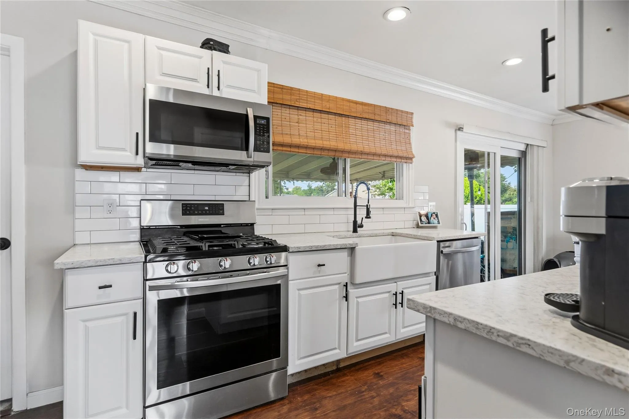 162 Carlls Path, Babylon, NY, 3 Bedrooms Bedrooms, 5 Rooms Rooms,1 BathroomBathrooms,Residential,For Rent,Carlls,0,1055251 162 Carlls Path, Babylon, NY, 3 Bedrooms Bedrooms, 5 Rooms Rooms,1 BathroomBathrooms,Residential,For Rent,Carlls,0,1055251
