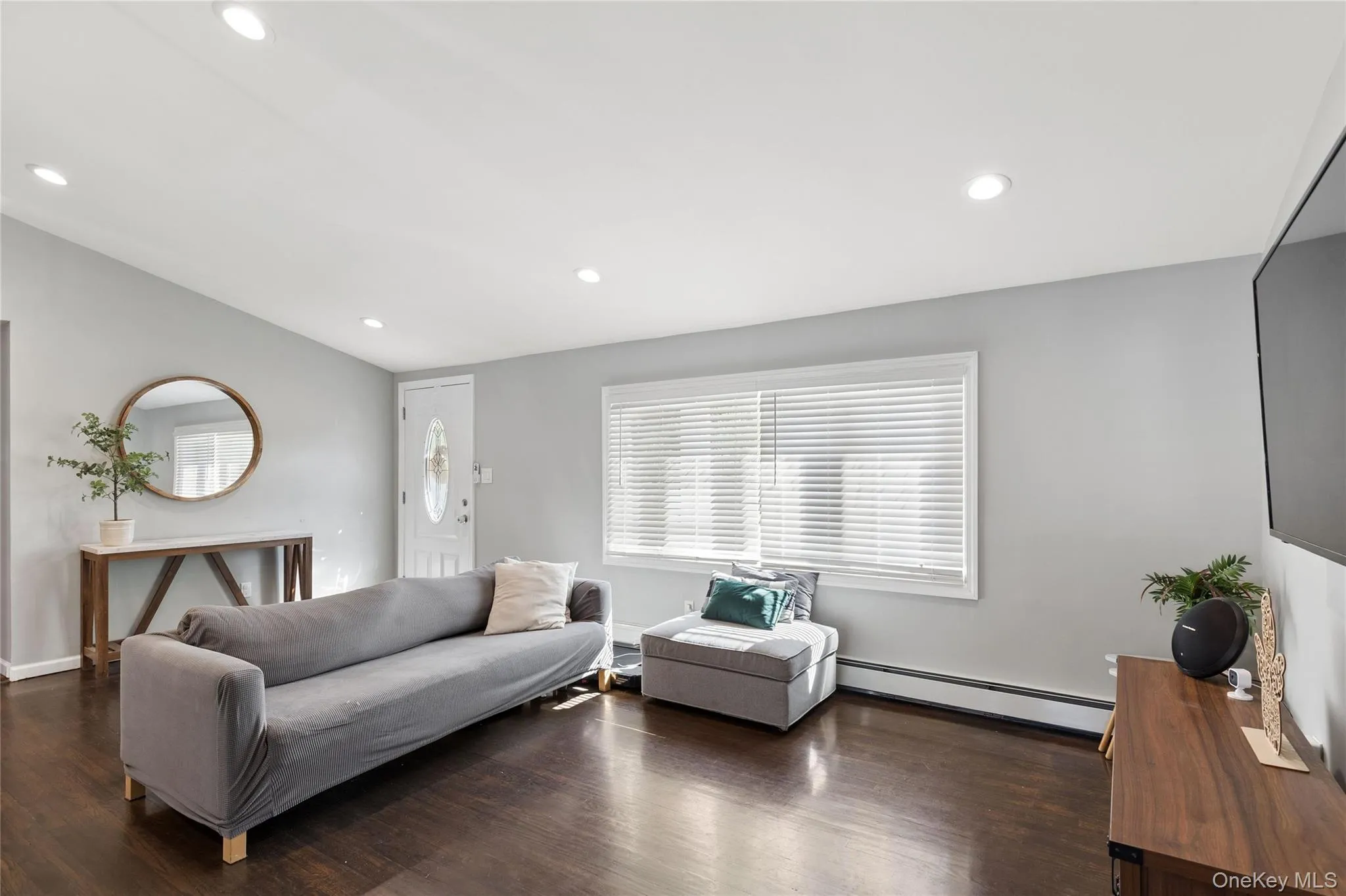 47 Rexmere Avenue, Brookhaven, NY, 3 Bedrooms Bedrooms, 8 Rooms Rooms,1 BathroomBathrooms,Residential,For Rent,Rexmere,0,1055253 47 Rexmere Avenue, Brookhaven, NY, 3 Bedrooms Bedrooms, 8 Rooms Rooms,1 BathroomBathrooms,Residential,For Rent,Rexmere,0,1055253