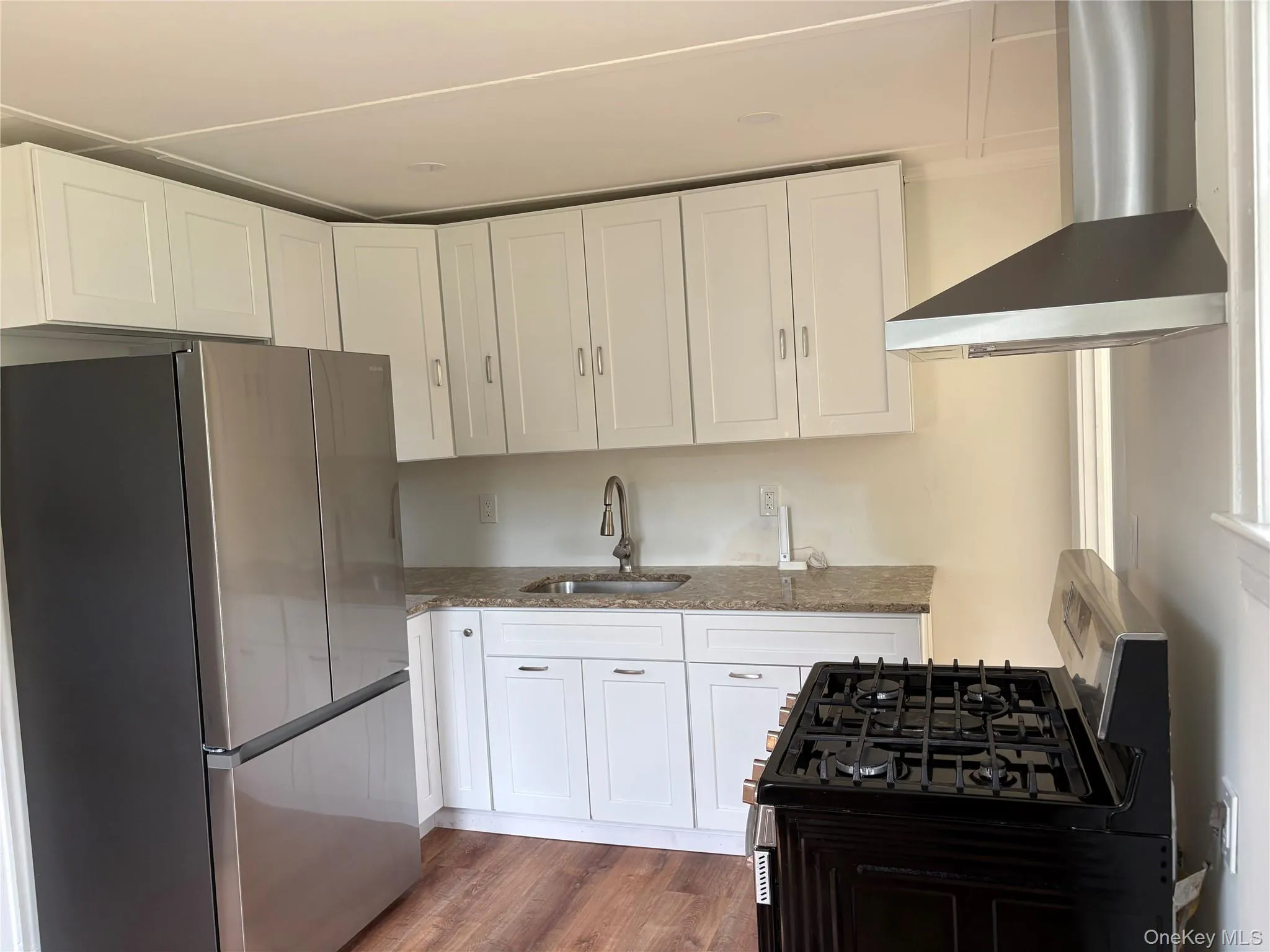 34 5th Avenue, Islip, NY, 2 Bedrooms Bedrooms, 5 Rooms Rooms,1 BathroomBathrooms,Residential,For Rent,5th,0,1055255 34 5th Avenue, Islip, NY, 2 Bedrooms Bedrooms, 5 Rooms Rooms,1 BathroomBathrooms,Residential,For Rent,5th,0,1055255
