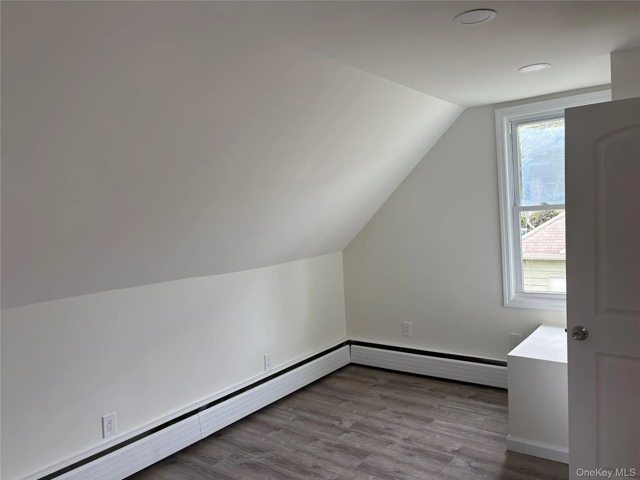 34 5th Avenue, Islip, NY, 2 Bedrooms Bedrooms, 5 Rooms Rooms,1 BathroomBathrooms,Residential,For Rent,5th,0,1055255 34 5th Avenue, Islip, NY, 2 Bedrooms Bedrooms, 5 Rooms Rooms,1 BathroomBathrooms,Residential,For Rent,5th,0,1055255
