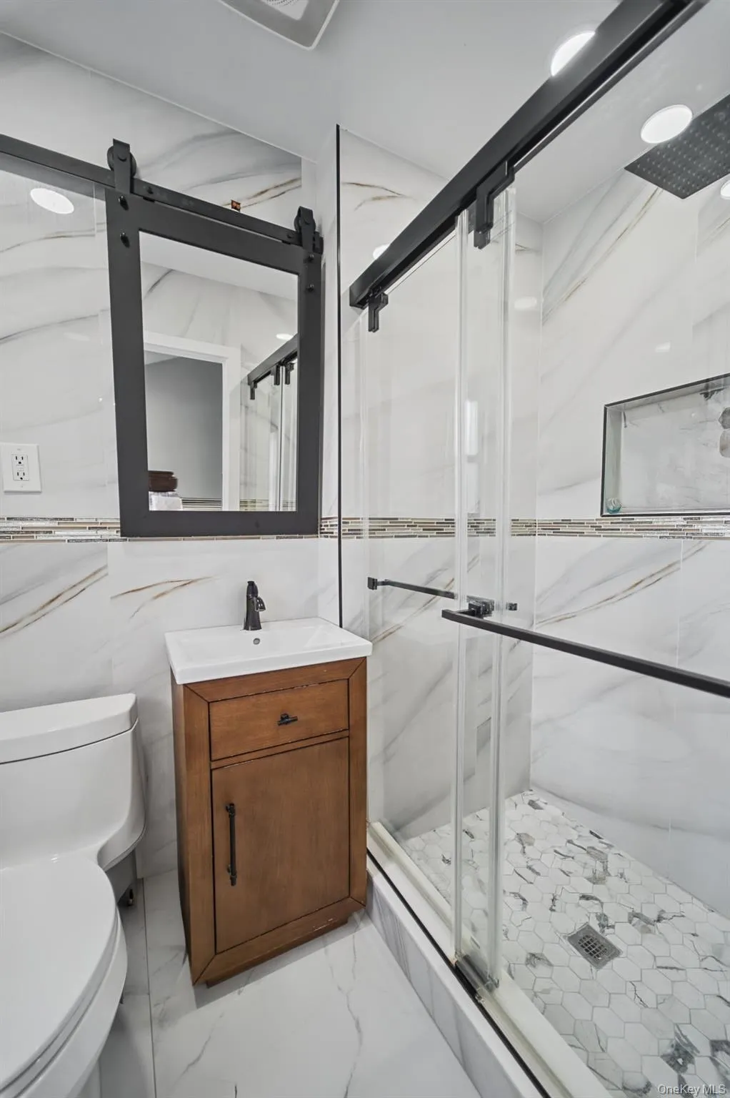 1575 Prospect Avenue, Hempstead, NY, 5 Bedrooms Bedrooms, 7 Rooms Rooms,3 BathroomsBathrooms,Residential,For Rent,Prospect,0,1055257 1575 Prospect Avenue, Hempstead, NY, 5 Bedrooms Bedrooms, 7 Rooms Rooms,3 BathroomsBathrooms,Residential,For Rent,Prospect,0,1055257