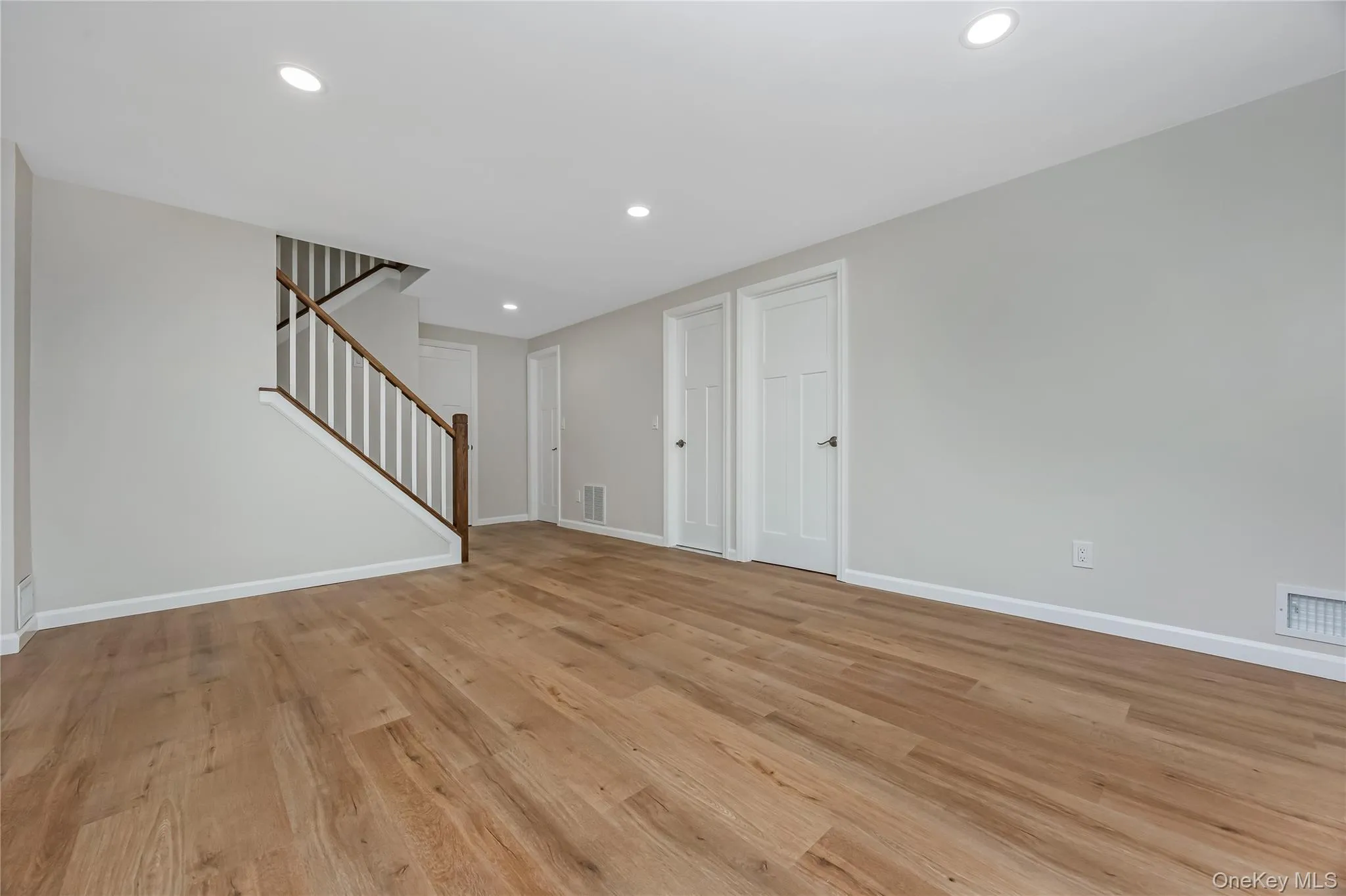 145 Lenore Lane, Brookhaven, NY, 4 Bedrooms Bedrooms, 8 Rooms Rooms,2 BathroomsBathrooms,Residential,For Rent,Lenore,0,1055258 145 Lenore Lane, Brookhaven, NY, 4 Bedrooms Bedrooms, 8 Rooms Rooms,2 BathroomsBathrooms,Residential,For Rent,Lenore,0,1055258