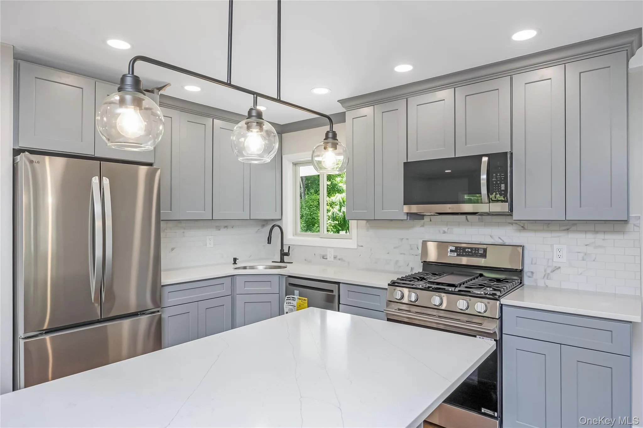 145 Lenore Lane, Brookhaven, NY, 4 Bedrooms Bedrooms, 8 Rooms Rooms,2 BathroomsBathrooms,Residential,For Rent,Lenore,0,1055258 145 Lenore Lane, Brookhaven, NY, 4 Bedrooms Bedrooms, 8 Rooms Rooms,2 BathroomsBathrooms,Residential,For Rent,Lenore,0,1055258