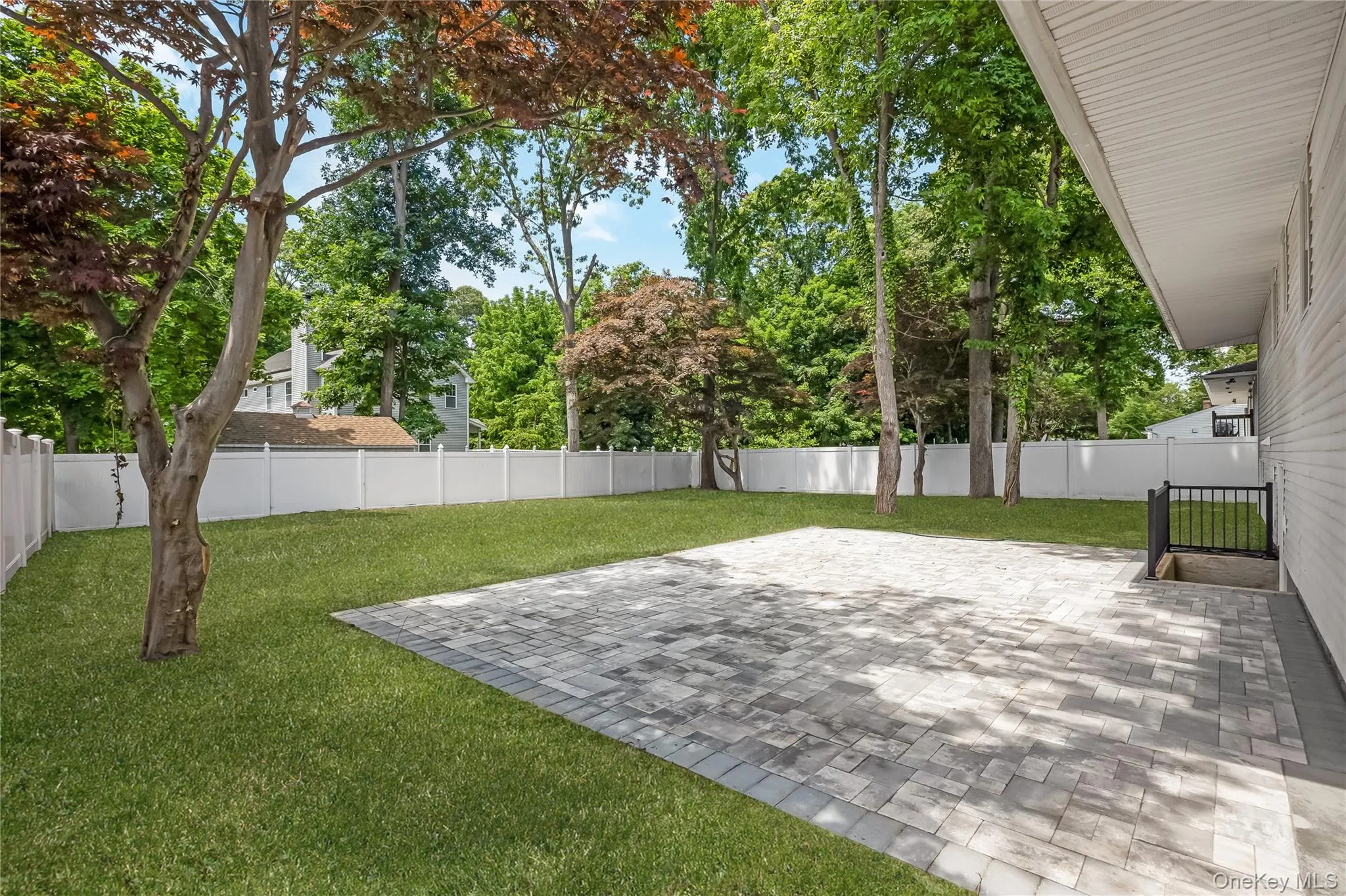 145 Lenore Lane, Brookhaven, NY, 4 Bedrooms Bedrooms, 8 Rooms Rooms,2 BathroomsBathrooms,Residential,For Rent,Lenore,0,1055258 145 Lenore Lane, Brookhaven, NY, 4 Bedrooms Bedrooms, 8 Rooms Rooms,2 BathroomsBathrooms,Residential,For Rent,Lenore,0,1055258