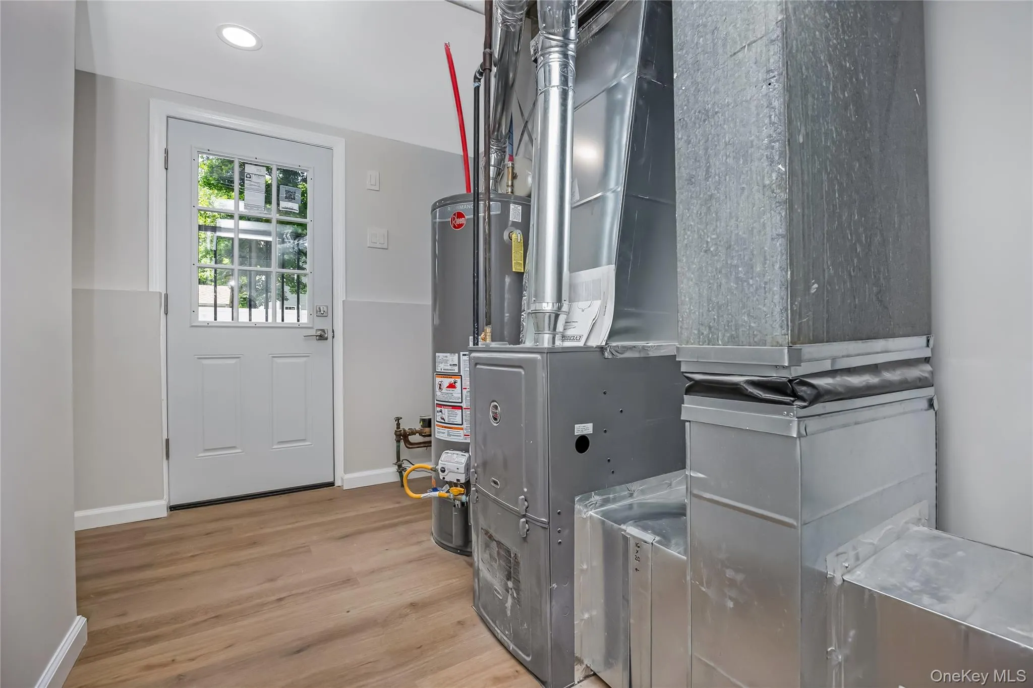 145 Lenore Lane, Brookhaven, NY, 4 Bedrooms Bedrooms, 8 Rooms Rooms,2 BathroomsBathrooms,Residential,For Rent,Lenore,0,1055258 145 Lenore Lane, Brookhaven, NY, 4 Bedrooms Bedrooms, 8 Rooms Rooms,2 BathroomsBathrooms,Residential,For Rent,Lenore,0,1055258