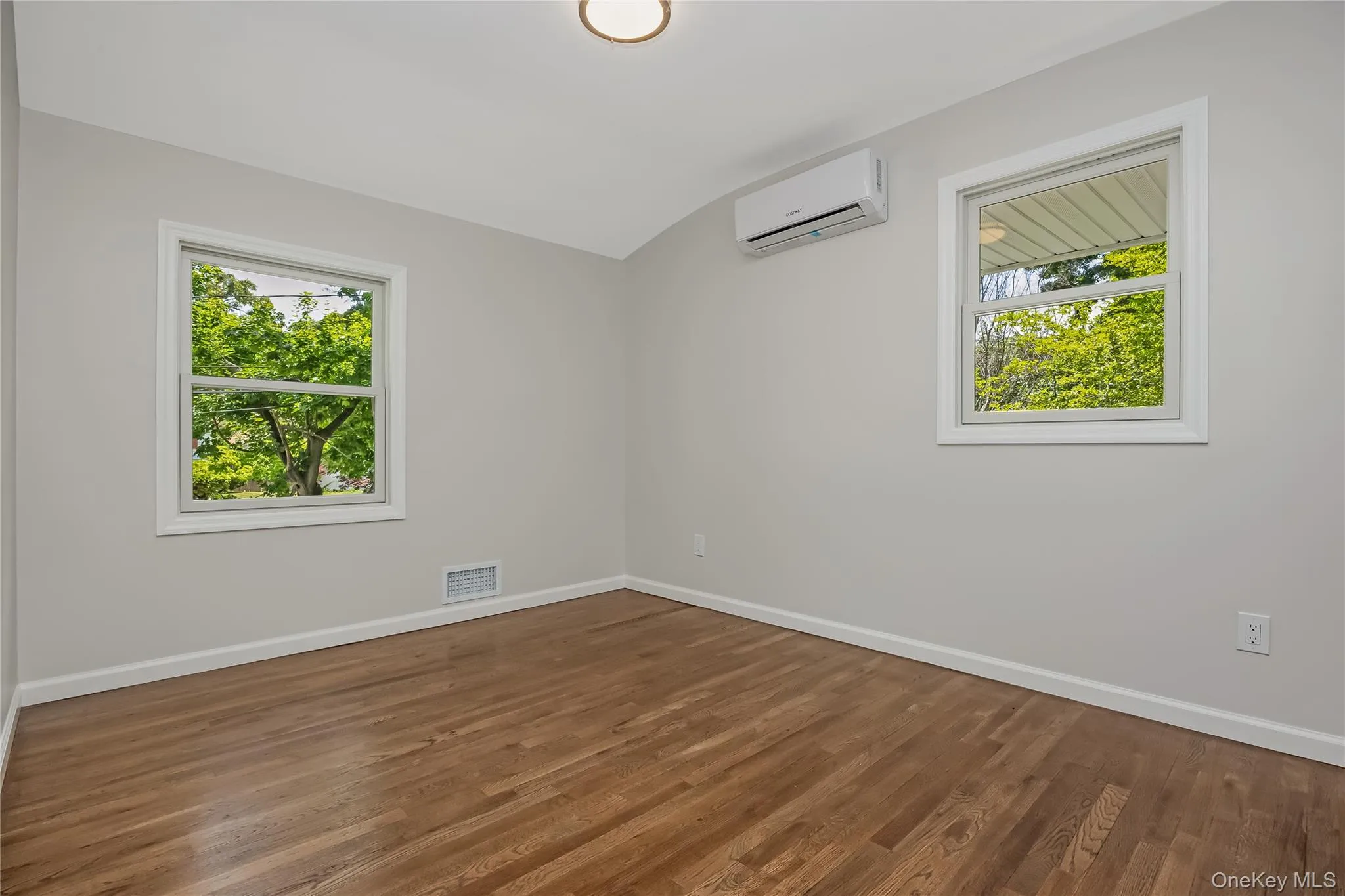 145 Lenore Lane, Brookhaven, NY, 4 Bedrooms Bedrooms, 8 Rooms Rooms,2 BathroomsBathrooms,Residential,For Rent,Lenore,0,1055258 145 Lenore Lane, Brookhaven, NY, 4 Bedrooms Bedrooms, 8 Rooms Rooms,2 BathroomsBathrooms,Residential,For Rent,Lenore,0,1055258