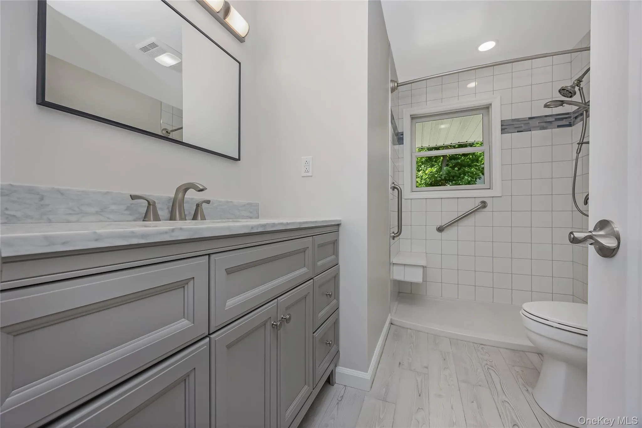 145 Lenore Lane, Brookhaven, NY, 4 Bedrooms Bedrooms, 8 Rooms Rooms,2 BathroomsBathrooms,Residential,For Rent,Lenore,0,1055258 145 Lenore Lane, Brookhaven, NY, 4 Bedrooms Bedrooms, 8 Rooms Rooms,2 BathroomsBathrooms,Residential,For Rent,Lenore,0,1055258