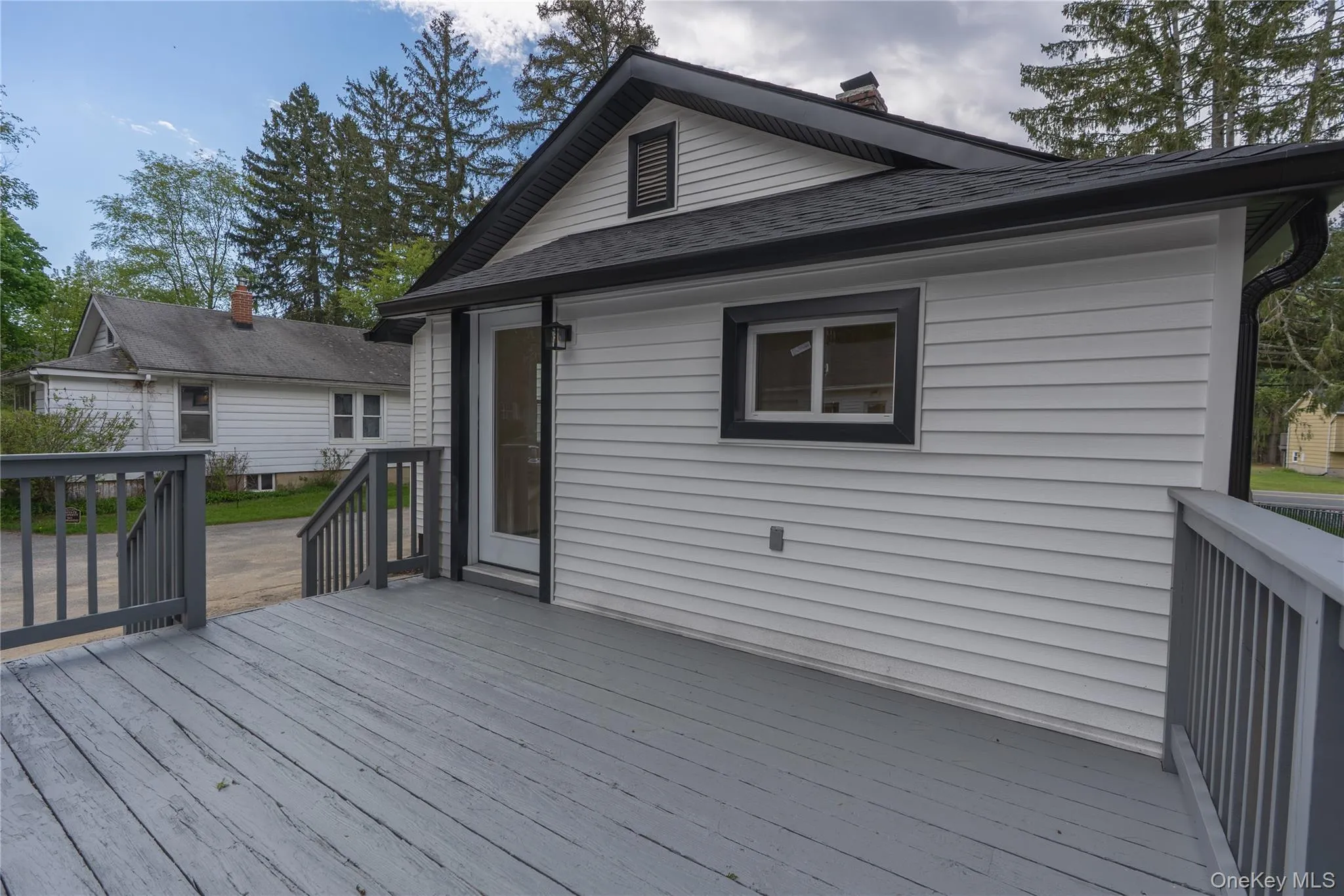 22 Seybolt Avenue, Mount Hope, NY, 2 Bedrooms Bedrooms, 6 Rooms Rooms,1 BathroomBathrooms,Residential,For Rent,Seybolt,0,1055266 22 Seybolt Avenue, Mount Hope, NY, 2 Bedrooms Bedrooms, 6 Rooms Rooms,1 BathroomBathrooms,Residential,For Rent,Seybolt,0,1055266