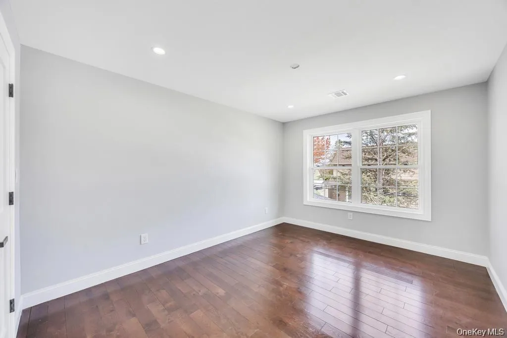 71 cedar Street, Oyster Bay, NY, 5 Bedrooms Bedrooms, 10 Rooms Rooms,5 BathroomsBathrooms,Residential,For Rent,cedar,0,1055269 71 cedar Street, Oyster Bay, NY, 5 Bedrooms Bedrooms, 10 Rooms Rooms,5 BathroomsBathrooms,Residential,For Rent,cedar,0,1055269