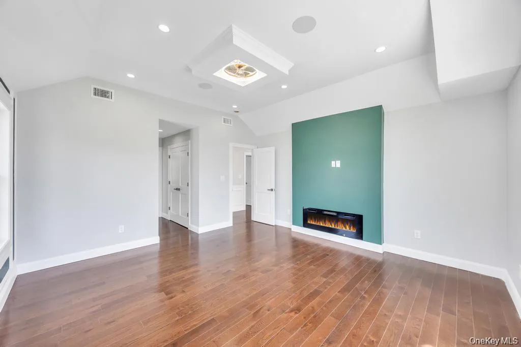 71 cedar Street, Oyster Bay, NY, 5 Bedrooms Bedrooms, 10 Rooms Rooms,5 BathroomsBathrooms,Residential,For Rent,cedar,0,1055269 71 cedar Street, Oyster Bay, NY, 5 Bedrooms Bedrooms, 10 Rooms Rooms,5 BathroomsBathrooms,Residential,For Rent,cedar,0,1055269