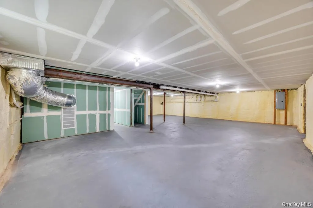 71 cedar Street, Oyster Bay, NY, 5 Bedrooms Bedrooms, 10 Rooms Rooms,5 BathroomsBathrooms,Residential,For Rent,cedar,0,1055269 71 cedar Street, Oyster Bay, NY, 5 Bedrooms Bedrooms, 10 Rooms Rooms,5 BathroomsBathrooms,Residential,For Rent,cedar,0,1055269