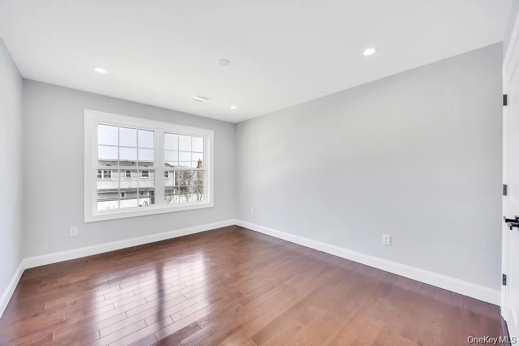 71 cedar Street, Oyster Bay, NY, 5 Bedrooms Bedrooms, 10 Rooms Rooms,5 BathroomsBathrooms,Residential,For Rent,cedar,0,1055269 71 cedar Street, Oyster Bay, NY, 5 Bedrooms Bedrooms, 10 Rooms Rooms,5 BathroomsBathrooms,Residential,For Rent,cedar,0,1055269