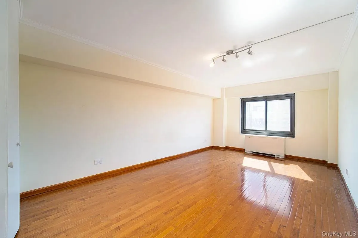 119-49 Union Turnpike, New York, NY, 2 Bedrooms Bedrooms, 5 Rooms Rooms,1 BathroomBathrooms,Residential,For Rent,Union Turnpike,0,1055270 119-49 Union Turnpike, New York, NY, 2 Bedrooms Bedrooms, 5 Rooms Rooms,1 BathroomBathrooms,Residential,For Rent,Union Turnpike,0,1055270