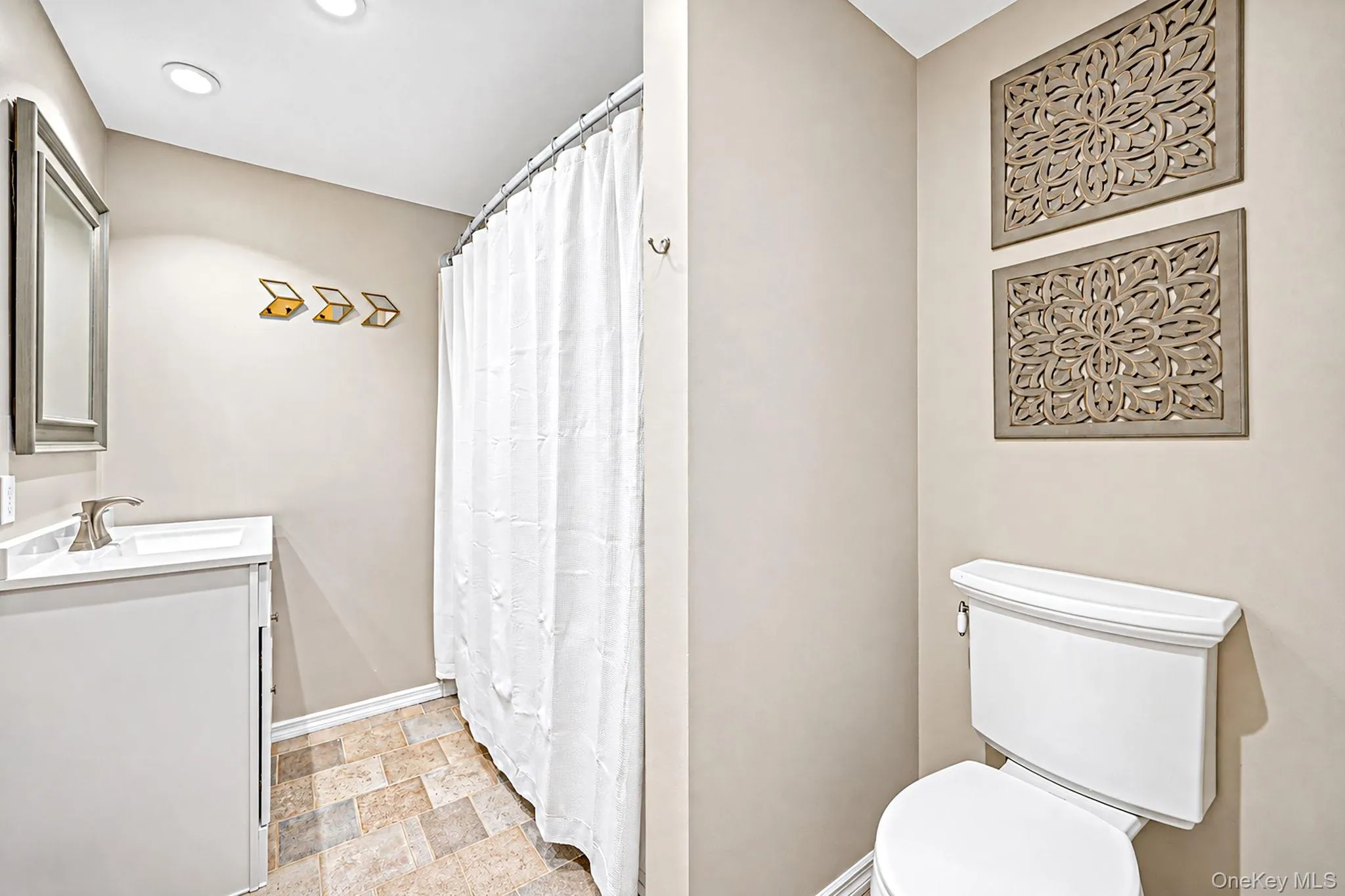 19 Pritchard Crescent, Brookhaven, NY, 4 Bedrooms Bedrooms, 9 Rooms Rooms,2 BathroomsBathrooms,Residential,For Rent,Pritchard,0,1055277 19 Pritchard Crescent, Brookhaven, NY, 4 Bedrooms Bedrooms, 9 Rooms Rooms,2 BathroomsBathrooms,Residential,For Rent,Pritchard,0,1055277