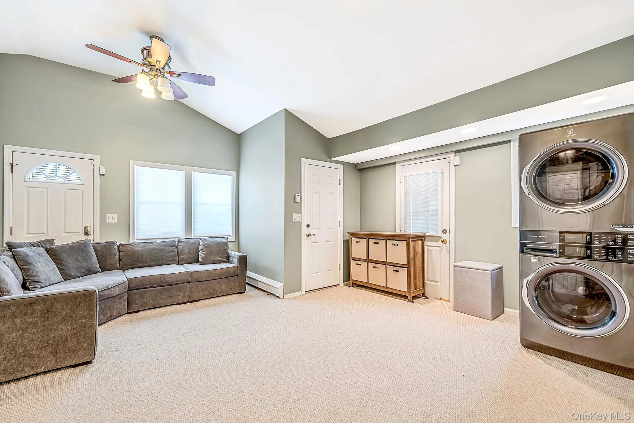 19 Pritchard Crescent, Brookhaven, NY, 4 Bedrooms Bedrooms, 9 Rooms Rooms,2 BathroomsBathrooms,Residential,For Rent,Pritchard,0,1055277 19 Pritchard Crescent, Brookhaven, NY, 4 Bedrooms Bedrooms, 9 Rooms Rooms,2 BathroomsBathrooms,Residential,For Rent,Pritchard,0,1055277