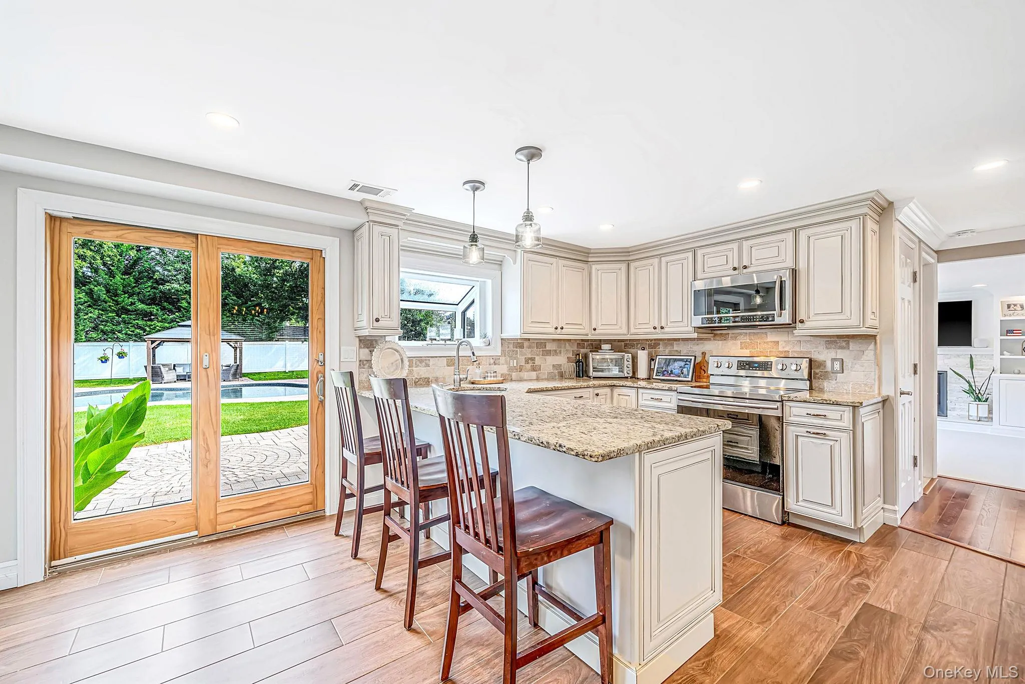 19 Pritchard Crescent, Brookhaven, NY, 4 Bedrooms Bedrooms, 9 Rooms Rooms,2 BathroomsBathrooms,Residential,For Rent,Pritchard,0,1055277 19 Pritchard Crescent, Brookhaven, NY, 4 Bedrooms Bedrooms, 9 Rooms Rooms,2 BathroomsBathrooms,Residential,For Rent,Pritchard,0,1055277
