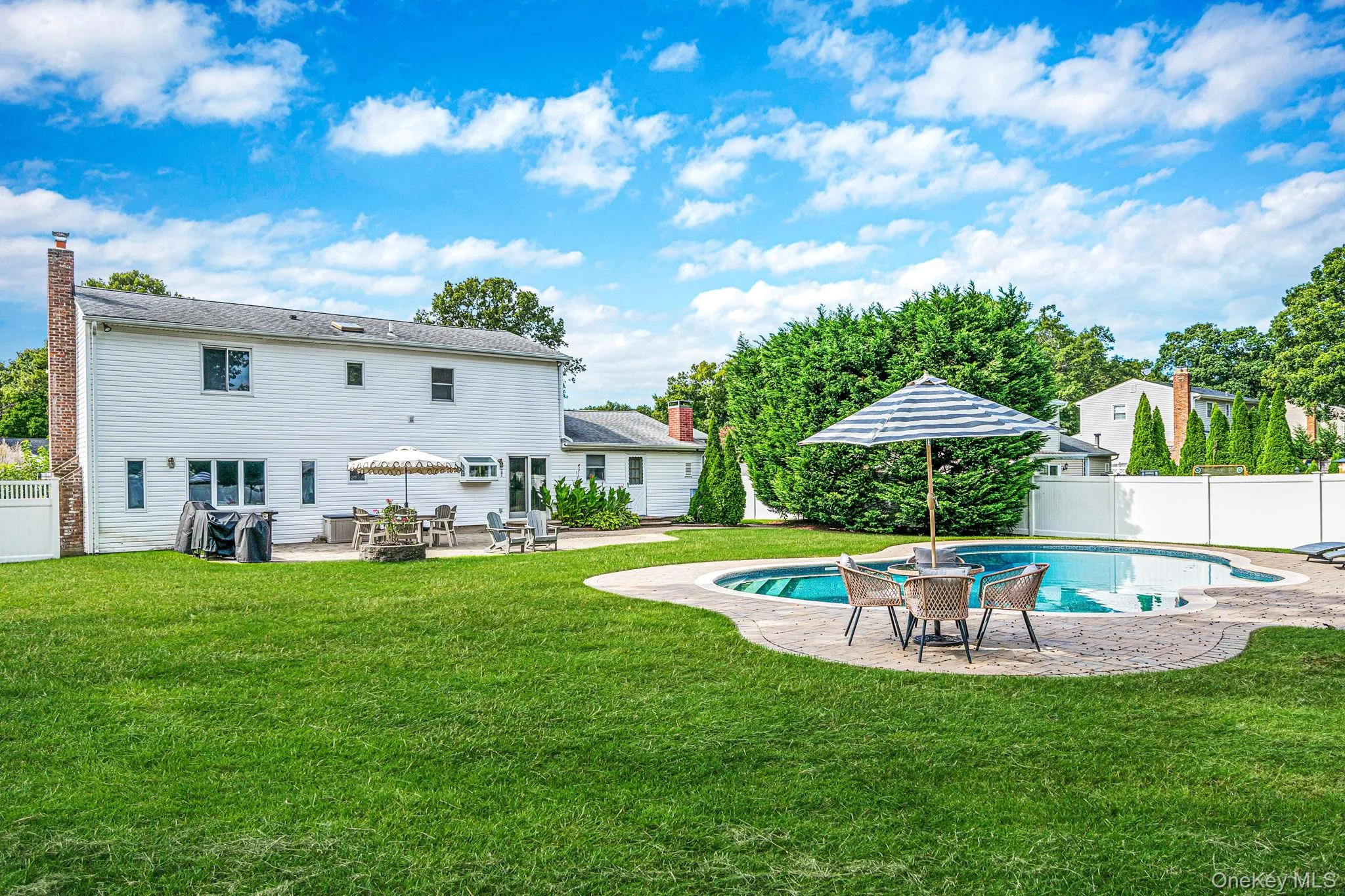19 Pritchard Crescent, Brookhaven, NY, 4 Bedrooms Bedrooms, 9 Rooms Rooms,2 BathroomsBathrooms,Residential,For Rent,Pritchard,0,1055277 19 Pritchard Crescent, Brookhaven, NY, 4 Bedrooms Bedrooms, 9 Rooms Rooms,2 BathroomsBathrooms,Residential,For Rent,Pritchard,0,1055277