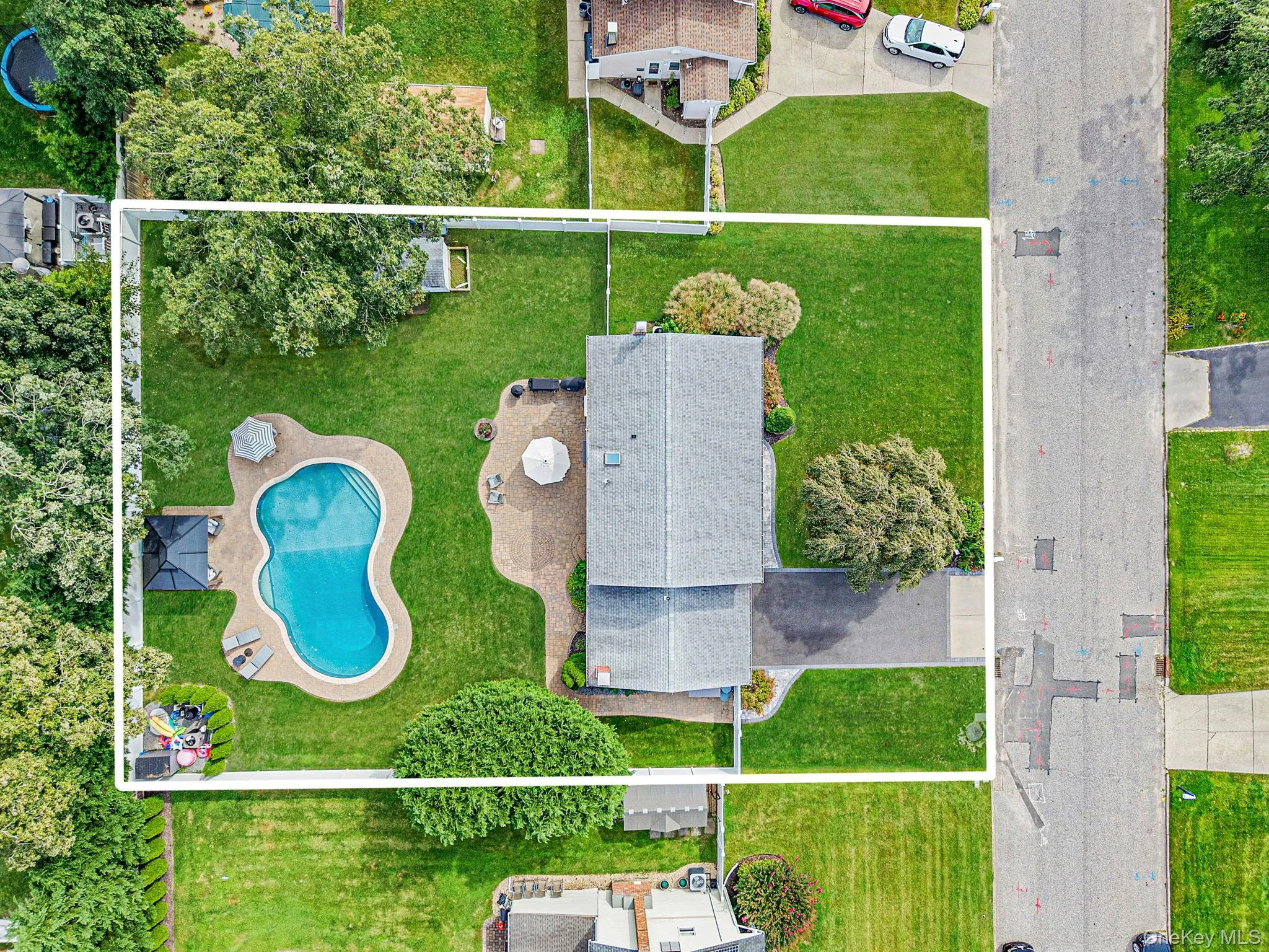 19 Pritchard Crescent, Brookhaven, NY, 4 Bedrooms Bedrooms, 9 Rooms Rooms,2 BathroomsBathrooms,Residential,For Rent,Pritchard,0,1055277 19 Pritchard Crescent, Brookhaven, NY, 4 Bedrooms Bedrooms, 9 Rooms Rooms,2 BathroomsBathrooms,Residential,For Rent,Pritchard,0,1055277