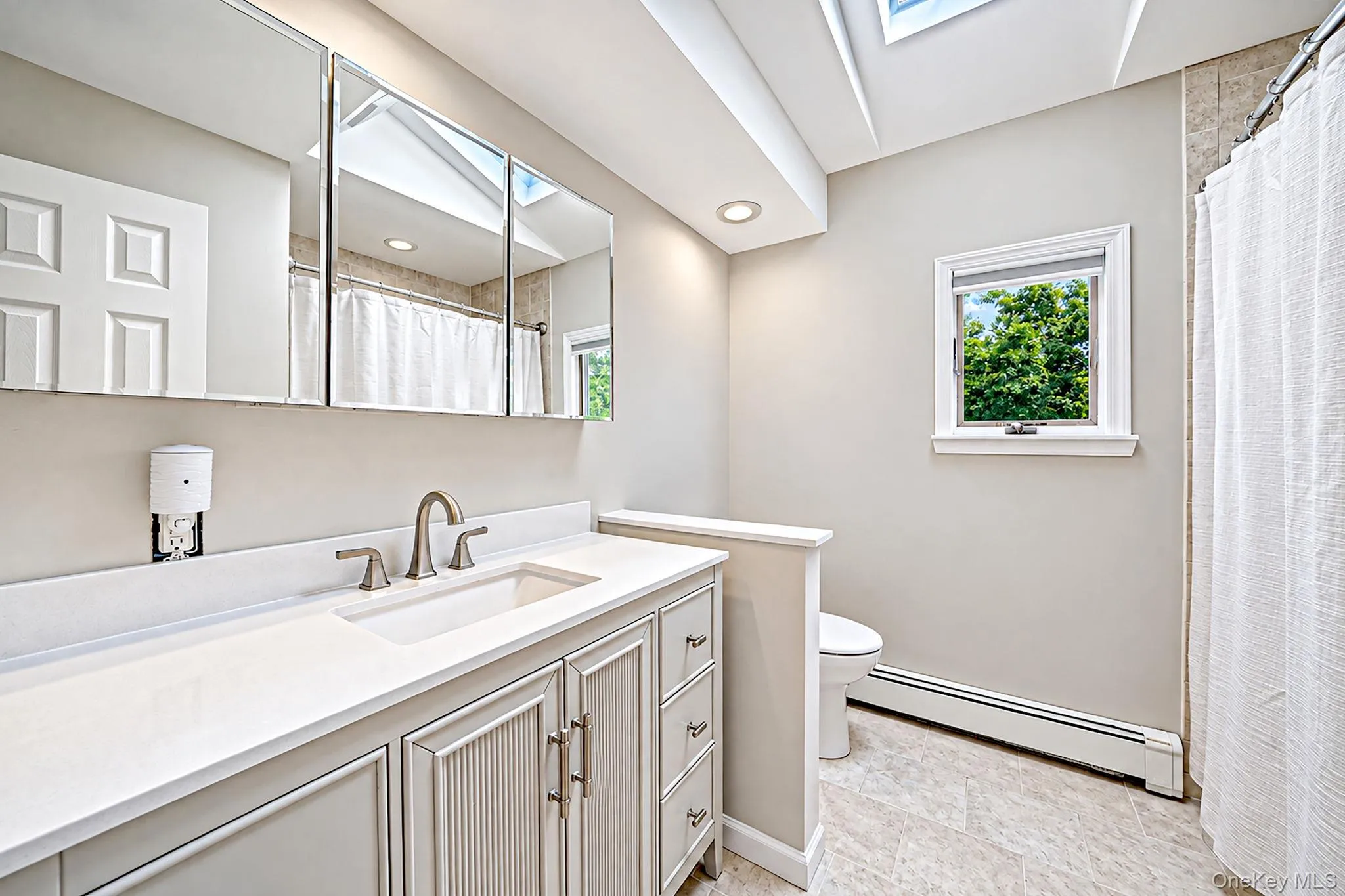 19 Pritchard Crescent, Brookhaven, NY, 4 Bedrooms Bedrooms, 9 Rooms Rooms,2 BathroomsBathrooms,Residential,For Rent,Pritchard,0,1055277 19 Pritchard Crescent, Brookhaven, NY, 4 Bedrooms Bedrooms, 9 Rooms Rooms,2 BathroomsBathrooms,Residential,For Rent,Pritchard,0,1055277