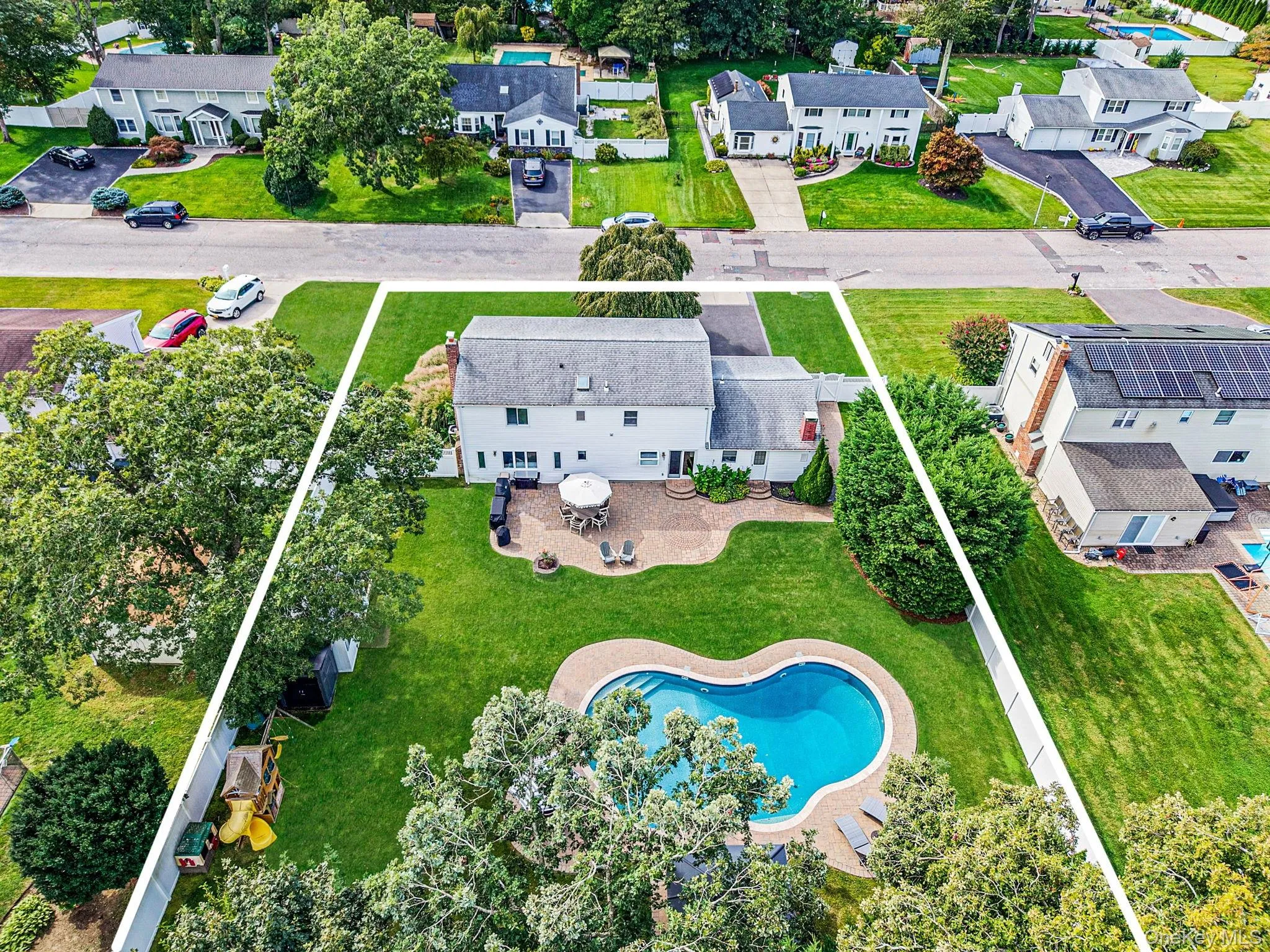 19 Pritchard Crescent, Brookhaven, NY, 4 Bedrooms Bedrooms, 9 Rooms Rooms,2 BathroomsBathrooms,Residential,For Rent,Pritchard,0,1055277 19 Pritchard Crescent, Brookhaven, NY, 4 Bedrooms Bedrooms, 9 Rooms Rooms,2 BathroomsBathrooms,Residential,For Rent,Pritchard,0,1055277