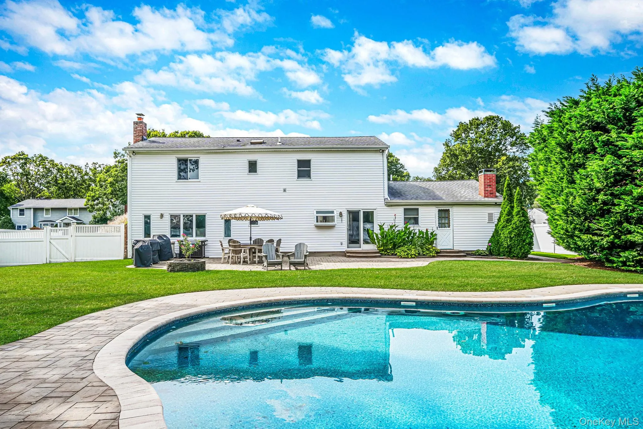 19 Pritchard Crescent, Brookhaven, NY, 4 Bedrooms Bedrooms, 9 Rooms Rooms,2 BathroomsBathrooms,Residential,For Rent,Pritchard,0,1055277 19 Pritchard Crescent, Brookhaven, NY, 4 Bedrooms Bedrooms, 9 Rooms Rooms,2 BathroomsBathrooms,Residential,For Rent,Pritchard,0,1055277