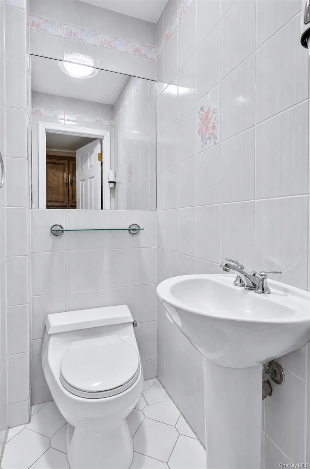 189-33 46th Avenue, New York, NY, 4 Bedrooms Bedrooms, 8 Rooms Rooms,1 BathroomBathrooms,Residential,For Rent,46th,0,1055278 189-33 46th Avenue, New York, NY, 4 Bedrooms Bedrooms, 8 Rooms Rooms,1 BathroomBathrooms,Residential,For Rent,46th,0,1055278