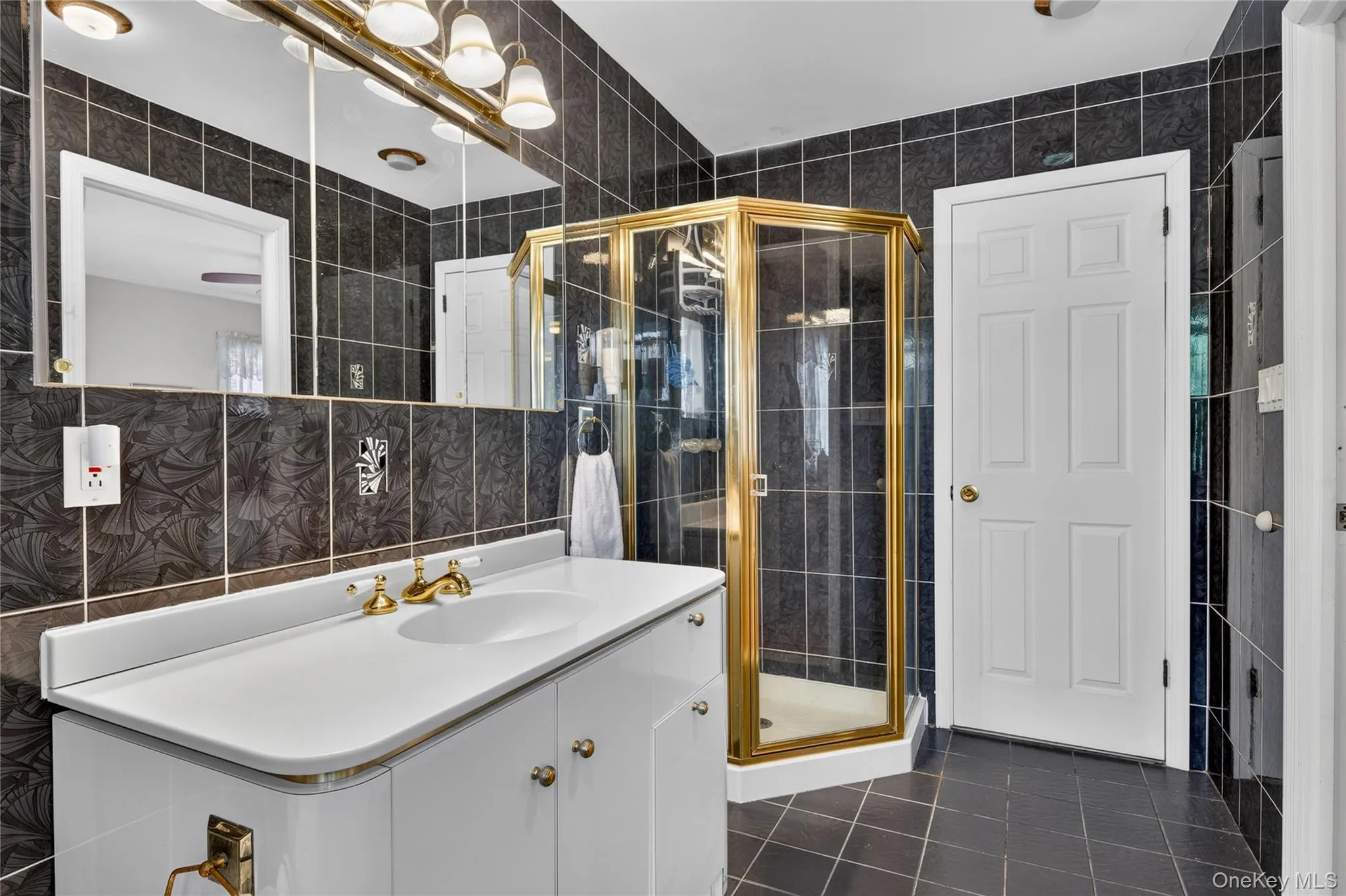 189-33 46th Avenue, New York, NY, 4 Bedrooms Bedrooms, 8 Rooms Rooms,1 BathroomBathrooms,Residential,For Rent,46th,0,1055278 189-33 46th Avenue, New York, NY, 4 Bedrooms Bedrooms, 8 Rooms Rooms,1 BathroomBathrooms,Residential,For Rent,46th,0,1055278