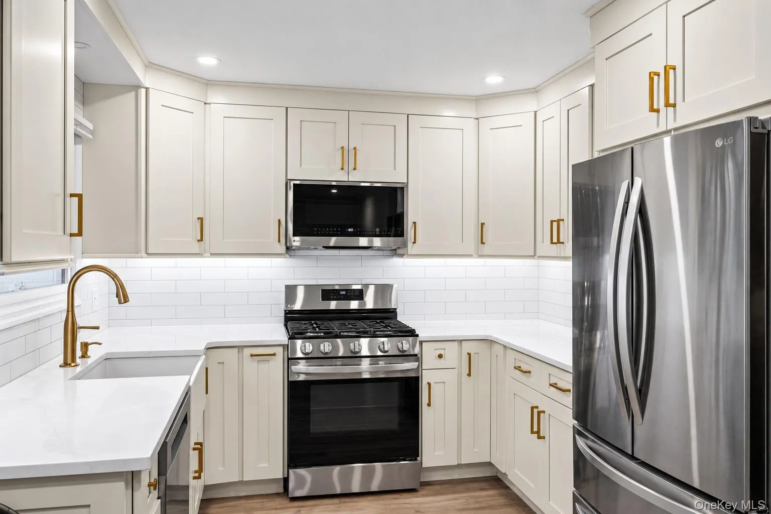 492 Connetquot Avenue, Islip, NY, 3 Bedrooms Bedrooms, 7 Rooms Rooms,1 BathroomBathrooms,Residential,For Rent,Connetquot,0,1055286 492 Connetquot Avenue, Islip, NY, 3 Bedrooms Bedrooms, 7 Rooms Rooms,1 BathroomBathrooms,Residential,For Rent,Connetquot,0,1055286