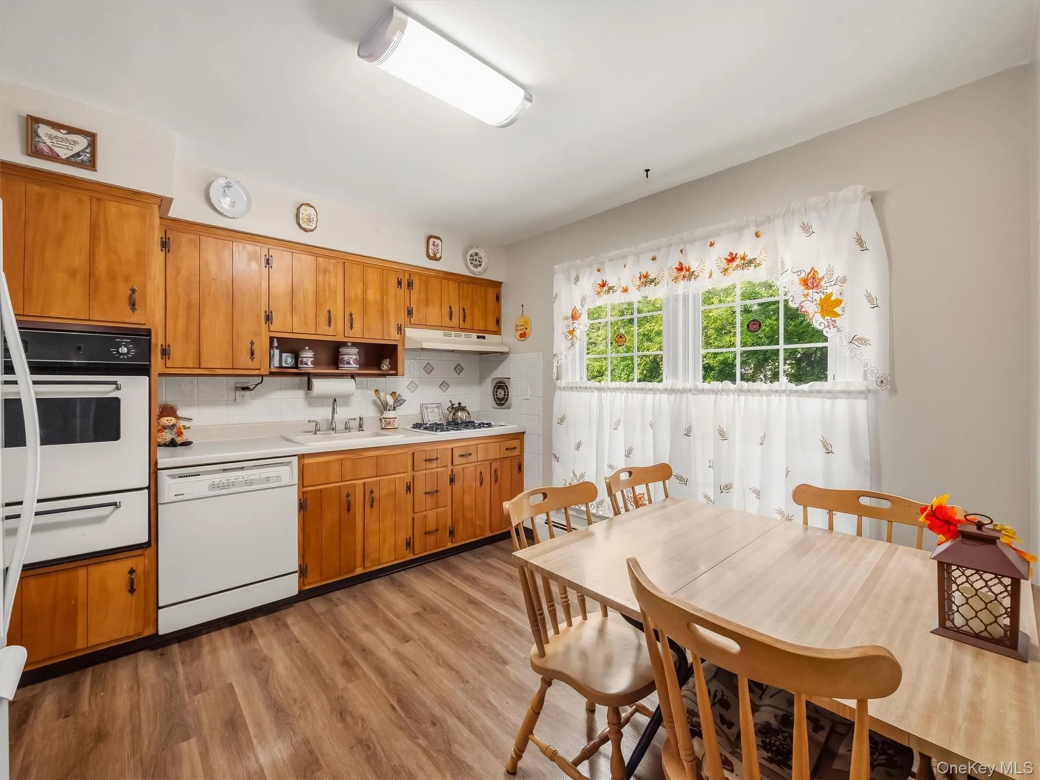 131 Sleepy Hollow Lane, Clarkstown, NY, 4 Bedrooms Bedrooms, 11 Rooms Rooms,1 BathroomBathrooms,Residential,For Rent,Sleepy Hollow,0,1055288 131 Sleepy Hollow Lane, Clarkstown, NY, 4 Bedrooms Bedrooms, 11 Rooms Rooms,1 BathroomBathrooms,Residential,For Rent,Sleepy Hollow,0,1055288