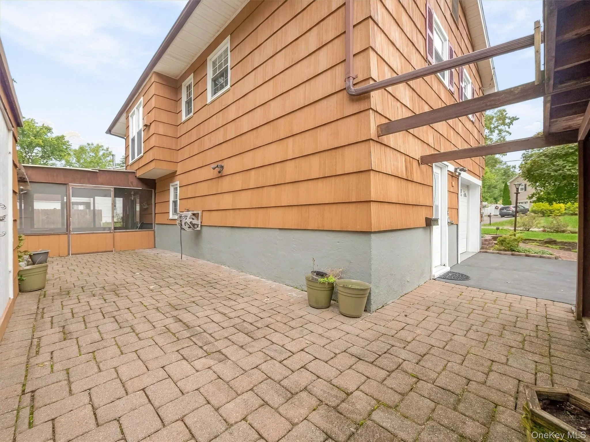 131 Sleepy Hollow Lane, Clarkstown, NY, 4 Bedrooms Bedrooms, 11 Rooms Rooms,1 BathroomBathrooms,Residential,For Rent,Sleepy Hollow,0,1055288 131 Sleepy Hollow Lane, Clarkstown, NY, 4 Bedrooms Bedrooms, 11 Rooms Rooms,1 BathroomBathrooms,Residential,For Rent,Sleepy Hollow,0,1055288
