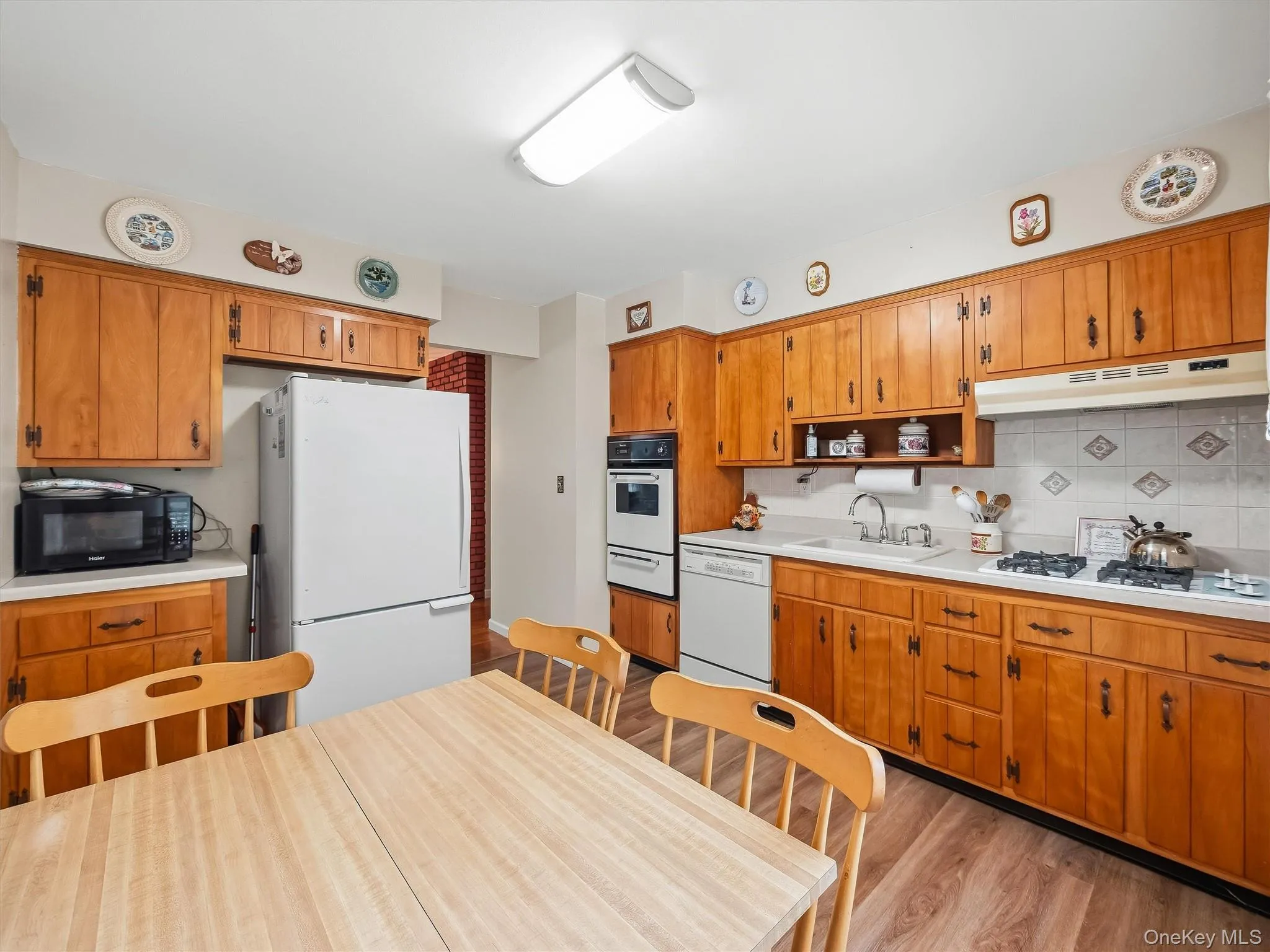 131 Sleepy Hollow Lane, Clarkstown, NY, 4 Bedrooms Bedrooms, 11 Rooms Rooms,1 BathroomBathrooms,Residential,For Rent,Sleepy Hollow,0,1055288 131 Sleepy Hollow Lane, Clarkstown, NY, 4 Bedrooms Bedrooms, 11 Rooms Rooms,1 BathroomBathrooms,Residential,For Rent,Sleepy Hollow,0,1055288