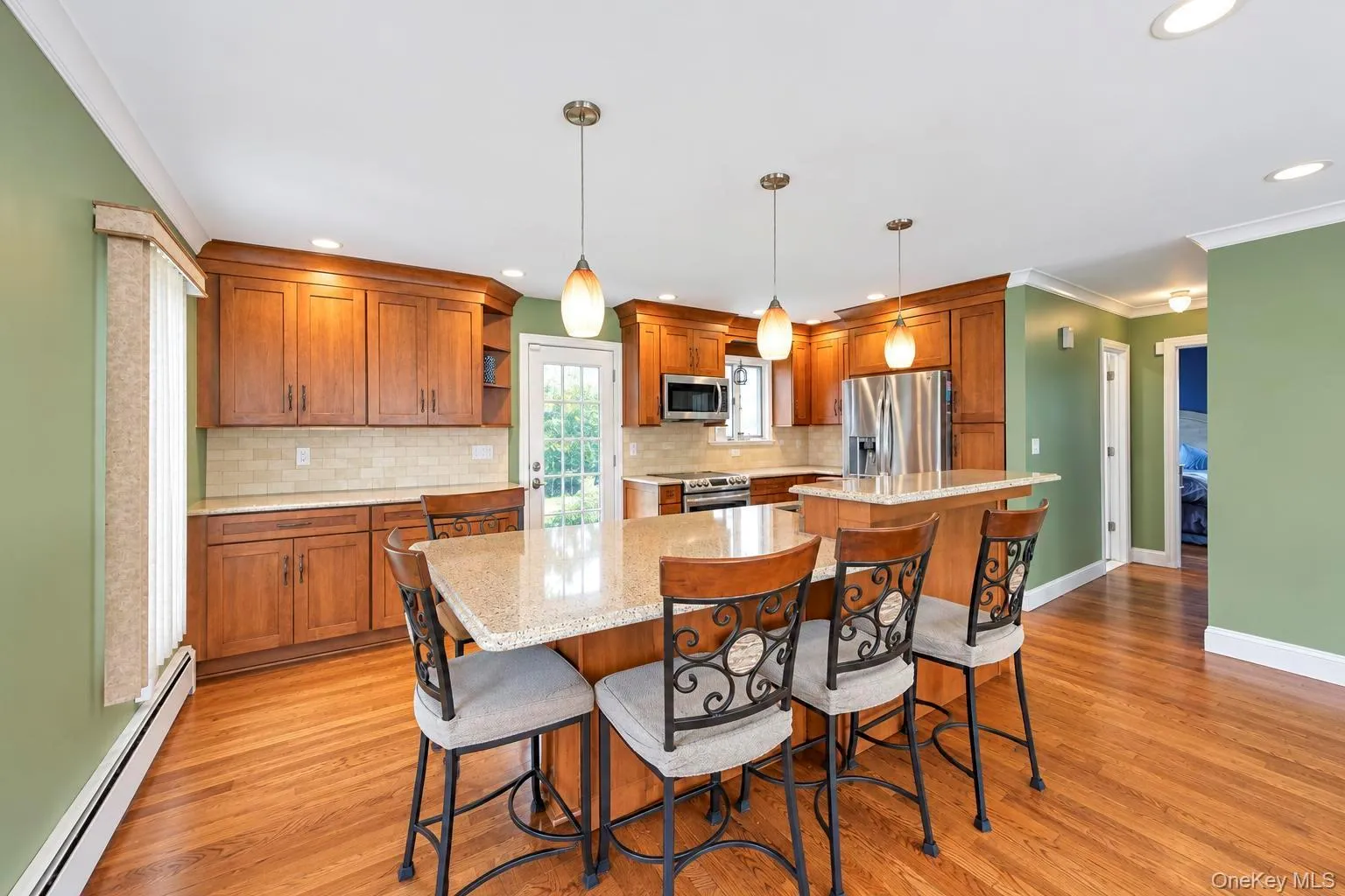 226 Walnut Street, Oyster Bay, NY, 5 Bedrooms Bedrooms, 10 Rooms Rooms,2 BathroomsBathrooms,Residential,For Rent,Walnut,0,1055290 226 Walnut Street, Oyster Bay, NY, 5 Bedrooms Bedrooms, 10 Rooms Rooms,2 BathroomsBathrooms,Residential,For Rent,Walnut,0,1055290