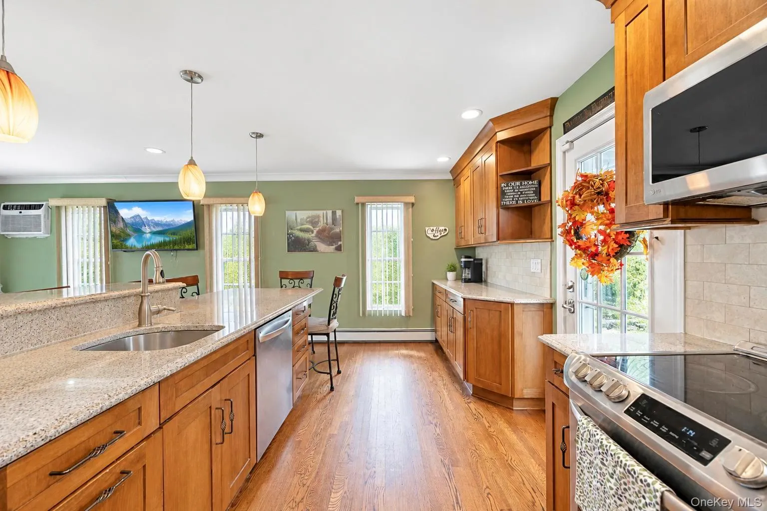 226 Walnut Street, Oyster Bay, NY, 5 Bedrooms Bedrooms, 10 Rooms Rooms,2 BathroomsBathrooms,Residential,For Rent,Walnut,0,1055290 226 Walnut Street, Oyster Bay, NY, 5 Bedrooms Bedrooms, 10 Rooms Rooms,2 BathroomsBathrooms,Residential,For Rent,Walnut,0,1055290