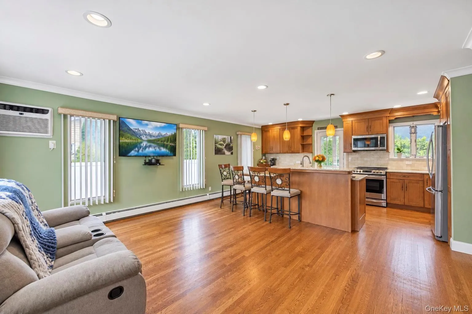 226 Walnut Street, Oyster Bay, NY, 5 Bedrooms Bedrooms, 10 Rooms Rooms,2 BathroomsBathrooms,Residential,For Rent,Walnut,0,1055290 226 Walnut Street, Oyster Bay, NY, 5 Bedrooms Bedrooms, 10 Rooms Rooms,2 BathroomsBathrooms,Residential,For Rent,Walnut,0,1055290