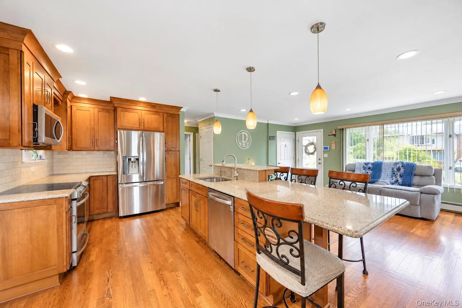 226 Walnut Street, Oyster Bay, NY, 5 Bedrooms Bedrooms, 10 Rooms Rooms,2 BathroomsBathrooms,Residential,For Rent,Walnut,0,1055290 226 Walnut Street, Oyster Bay, NY, 5 Bedrooms Bedrooms, 10 Rooms Rooms,2 BathroomsBathrooms,Residential,For Rent,Walnut,0,1055290