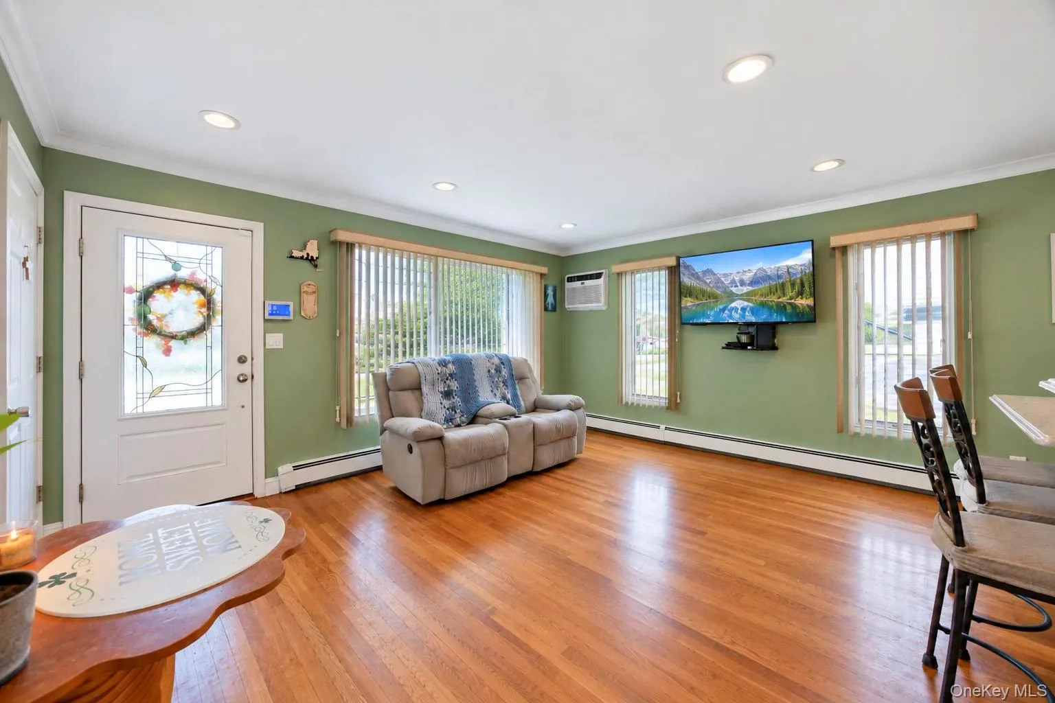 226 Walnut Street, Oyster Bay, NY, 5 Bedrooms Bedrooms, 10 Rooms Rooms,2 BathroomsBathrooms,Residential,For Rent,Walnut,0,1055290 226 Walnut Street, Oyster Bay, NY, 5 Bedrooms Bedrooms, 10 Rooms Rooms,2 BathroomsBathrooms,Residential,For Rent,Walnut,0,1055290