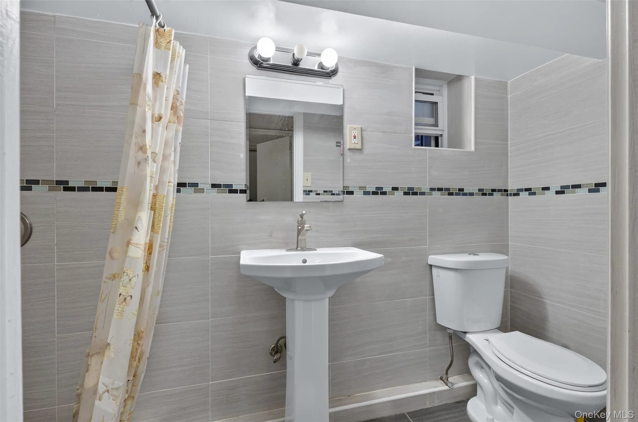 4084 Denman Street, New York, NY, 4 Bedrooms Bedrooms, 8 Rooms Rooms,2 BathroomsBathrooms,Residential,For Rent,Denman,0,1055293 4084 Denman Street, New York, NY, 4 Bedrooms Bedrooms, 8 Rooms Rooms,2 BathroomsBathrooms,Residential,For Rent,Denman,0,1055293