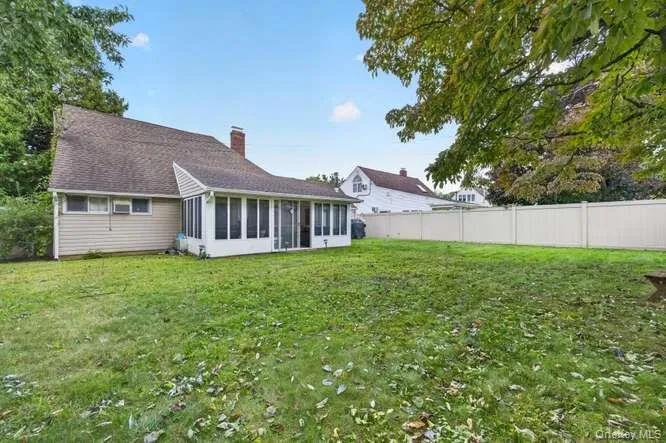 35 Hedge Lane, Hempstead, NY, 3 Bedrooms Bedrooms, 5 Rooms Rooms,1 BathroomBathrooms,Residential,For Rent,Hedge,0,1055295 35 Hedge Lane, Hempstead, NY, 3 Bedrooms Bedrooms, 5 Rooms Rooms,1 BathroomBathrooms,Residential,For Rent,Hedge,0,1055295