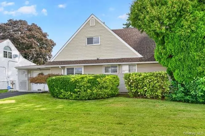35 Hedge Lane, Hempstead, NY, 3 Bedrooms Bedrooms, 5 Rooms Rooms,1 BathroomBathrooms,Residential,For Rent,Hedge,0,1055295 35 Hedge Lane, Hempstead, NY, 3 Bedrooms Bedrooms, 5 Rooms Rooms,1 BathroomBathrooms,Residential,For Rent,Hedge,0,1055295