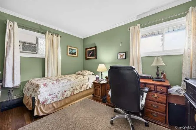 35 Hedge Lane, Hempstead, NY, 3 Bedrooms Bedrooms, 5 Rooms Rooms,1 BathroomBathrooms,Residential,For Rent,Hedge,0,1055295 35 Hedge Lane, Hempstead, NY, 3 Bedrooms Bedrooms, 5 Rooms Rooms,1 BathroomBathrooms,Residential,For Rent,Hedge,0,1055295