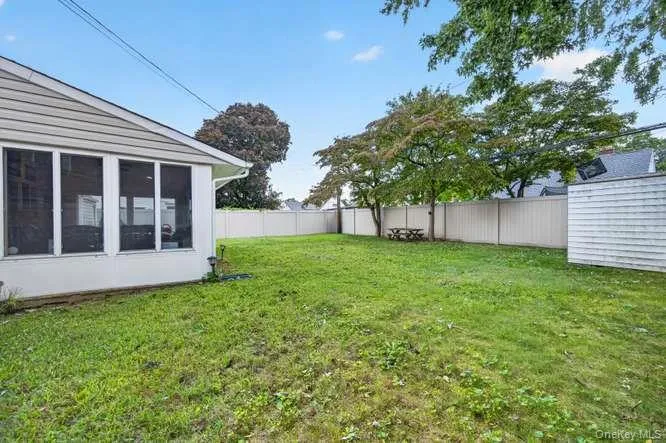 35 Hedge Lane, Hempstead, NY, 3 Bedrooms Bedrooms, 5 Rooms Rooms,1 BathroomBathrooms,Residential,For Rent,Hedge,0,1055295 35 Hedge Lane, Hempstead, NY, 3 Bedrooms Bedrooms, 5 Rooms Rooms,1 BathroomBathrooms,Residential,For Rent,Hedge,0,1055295