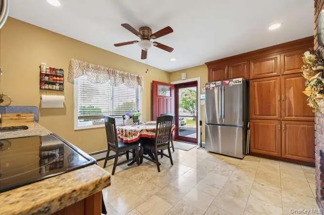 35 Hedge Lane, Hempstead, NY, 3 Bedrooms Bedrooms, 5 Rooms Rooms,1 BathroomBathrooms,Residential,For Rent,Hedge,0,1055295 35 Hedge Lane, Hempstead, NY, 3 Bedrooms Bedrooms, 5 Rooms Rooms,1 BathroomBathrooms,Residential,For Rent,Hedge,0,1055295