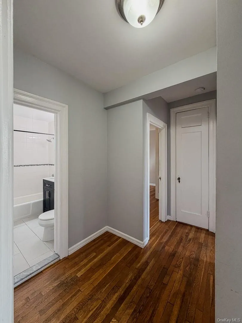 1428 Midland Avenue, Yonkers, NY, 2 Bedrooms Bedrooms, 5 Rooms Rooms,1 BathroomBathrooms,Residential,For Rent,Midland,0,1055300 1428 Midland Avenue, Yonkers, NY, 2 Bedrooms Bedrooms, 5 Rooms Rooms,1 BathroomBathrooms,Residential,For Rent,Midland,0,1055300