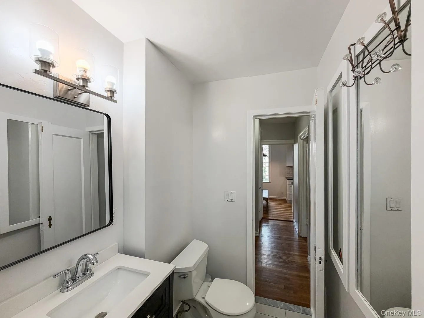 1428 Midland Avenue, Yonkers, NY, 2 Bedrooms Bedrooms, 5 Rooms Rooms,1 BathroomBathrooms,Residential,For Rent,Midland,0,1055300 1428 Midland Avenue, Yonkers, NY, 2 Bedrooms Bedrooms, 5 Rooms Rooms,1 BathroomBathrooms,Residential,For Rent,Midland,0,1055300