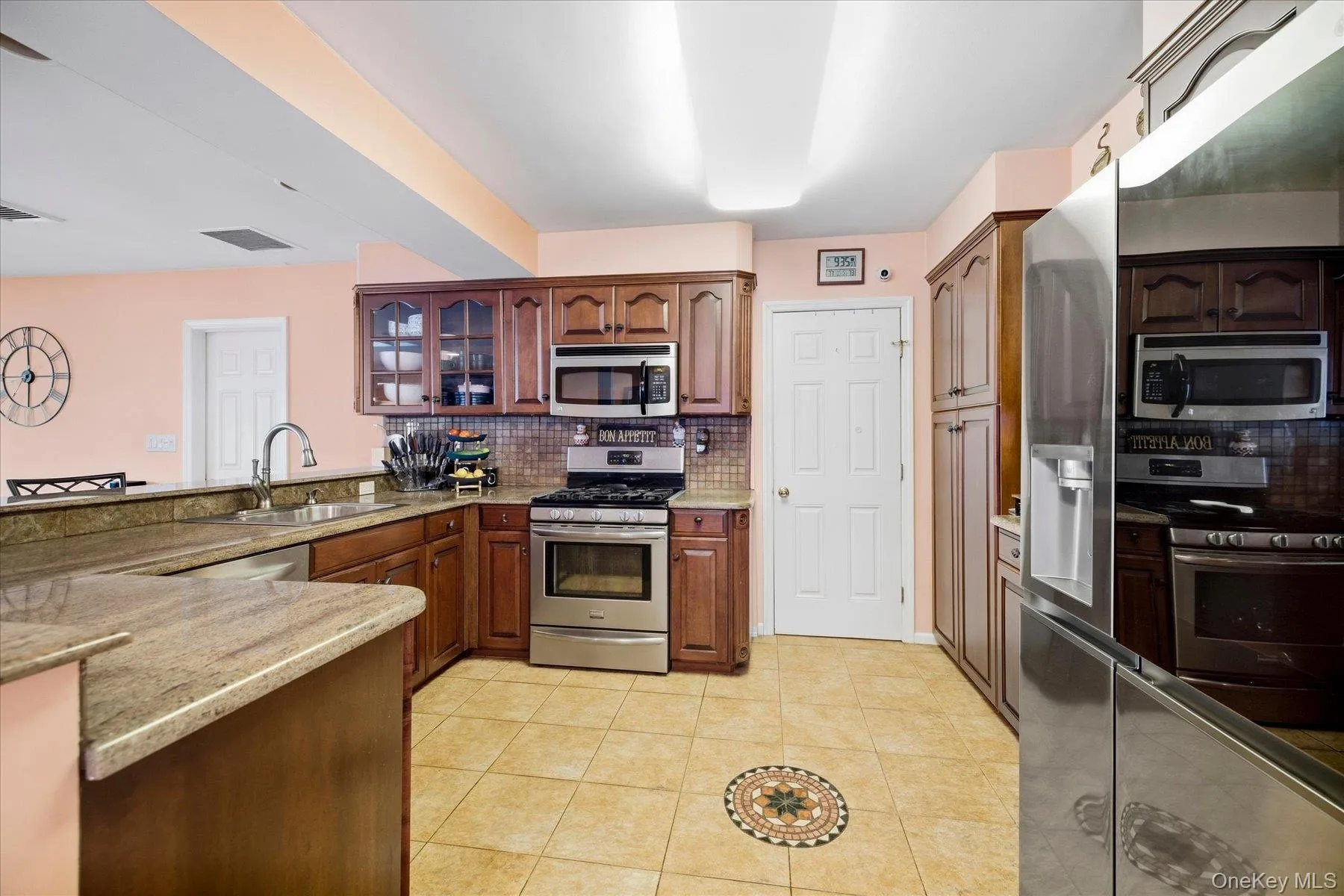 11 2nd Street, Hempstead, NY, 4 Bedrooms Bedrooms, 8 Rooms Rooms,2 BathroomsBathrooms,Residential,For Rent,2nd,0,1055302 11 2nd Street, Hempstead, NY, 4 Bedrooms Bedrooms, 8 Rooms Rooms,2 BathroomsBathrooms,Residential,For Rent,2nd,0,1055302