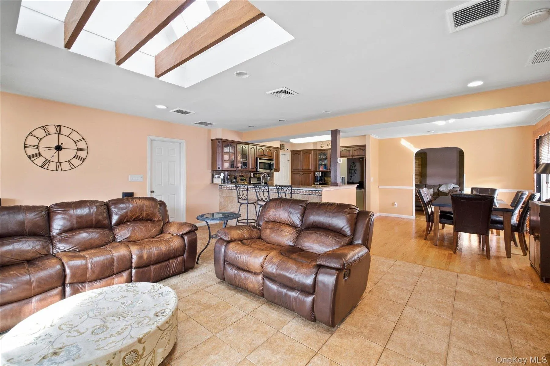 11 2nd Street, Hempstead, NY, 4 Bedrooms Bedrooms, 8 Rooms Rooms,2 BathroomsBathrooms,Residential,For Rent,2nd,0,1055302 11 2nd Street, Hempstead, NY, 4 Bedrooms Bedrooms, 8 Rooms Rooms,2 BathroomsBathrooms,Residential,For Rent,2nd,0,1055302