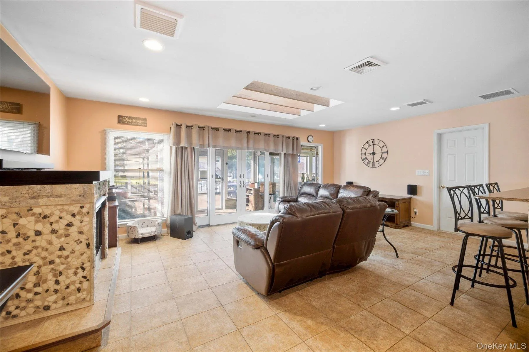 11 2nd Street, Hempstead, NY, 4 Bedrooms Bedrooms, 8 Rooms Rooms,2 BathroomsBathrooms,Residential,For Rent,2nd,0,1055302 11 2nd Street, Hempstead, NY, 4 Bedrooms Bedrooms, 8 Rooms Rooms,2 BathroomsBathrooms,Residential,For Rent,2nd,0,1055302
