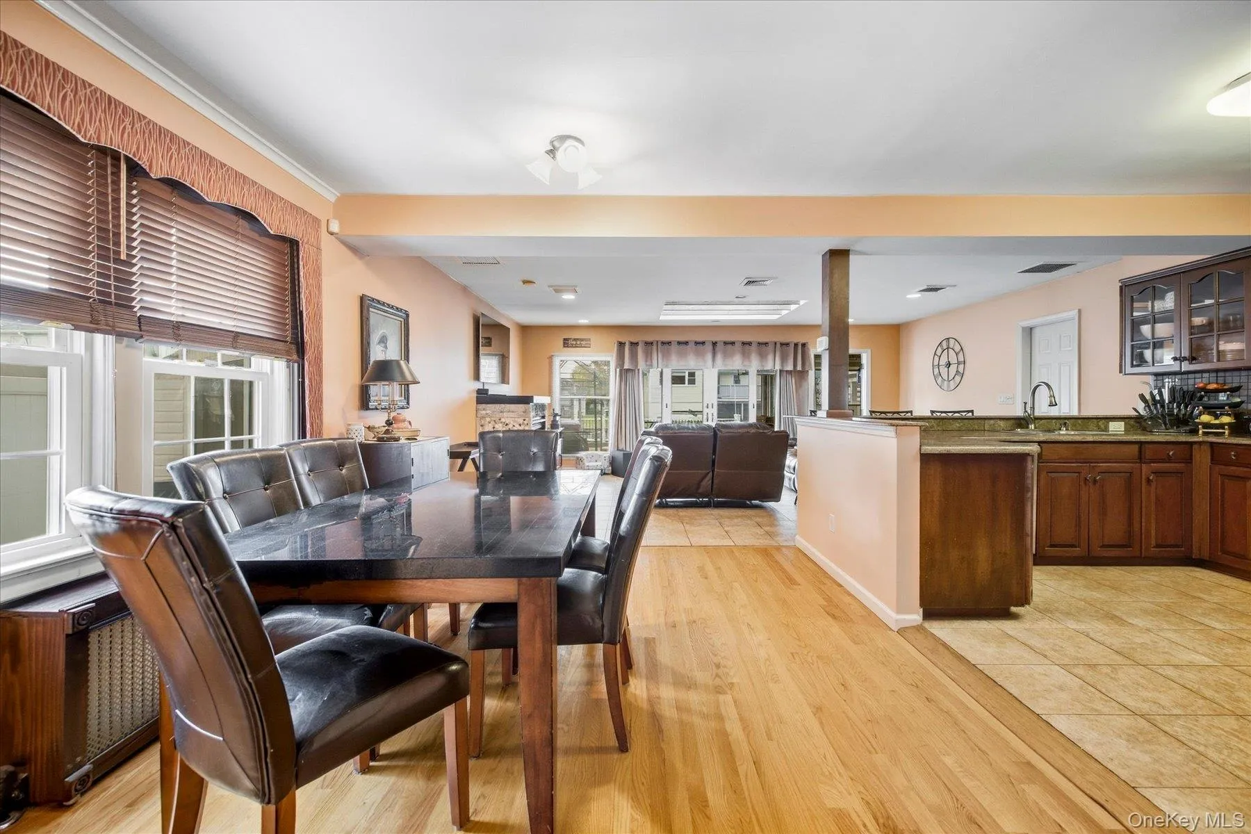 11 2nd Street, Hempstead, NY, 4 Bedrooms Bedrooms, 8 Rooms Rooms,2 BathroomsBathrooms,Residential,For Rent,2nd,0,1055302 11 2nd Street, Hempstead, NY, 4 Bedrooms Bedrooms, 8 Rooms Rooms,2 BathroomsBathrooms,Residential,For Rent,2nd,0,1055302